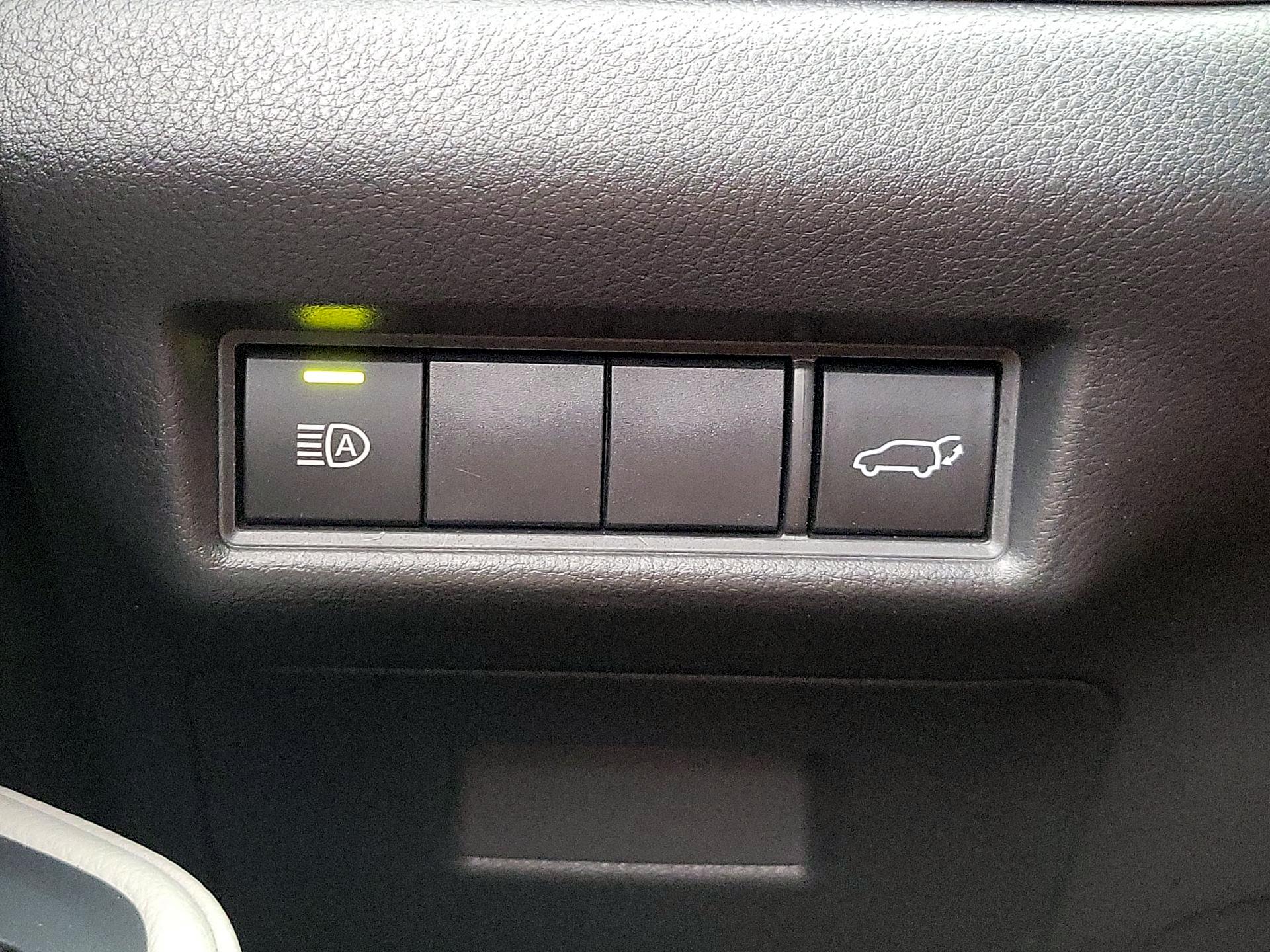 Thumbnail: 2026 Toyota Highlander - 13