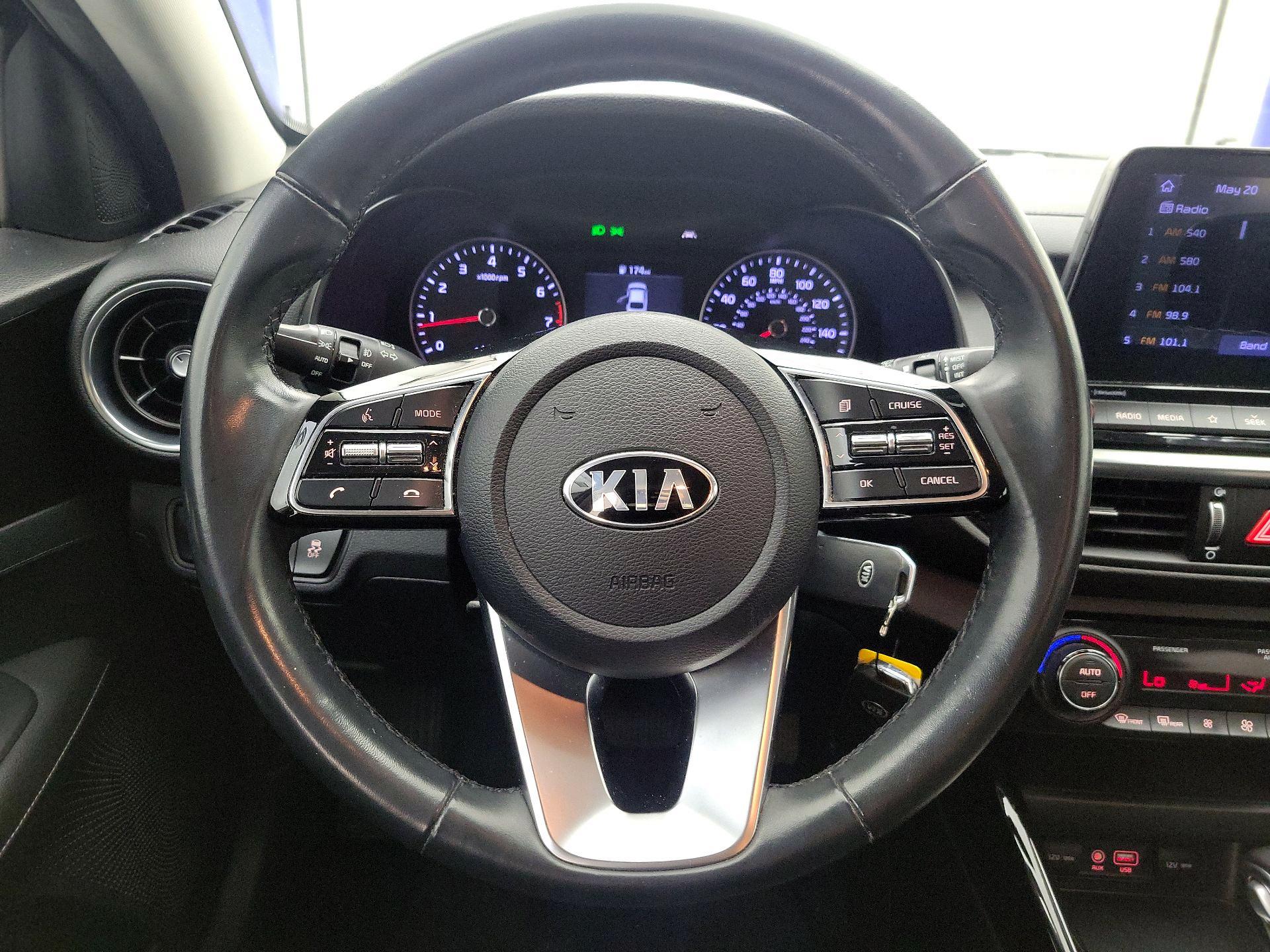Thumbnail: 2019 Kia Forte - 10