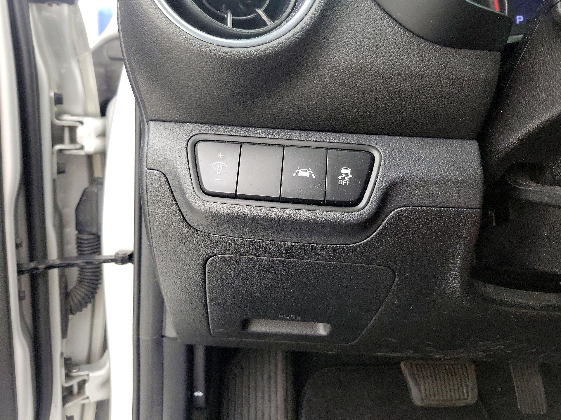 Thumbnail: 2019 Kia Forte - 13