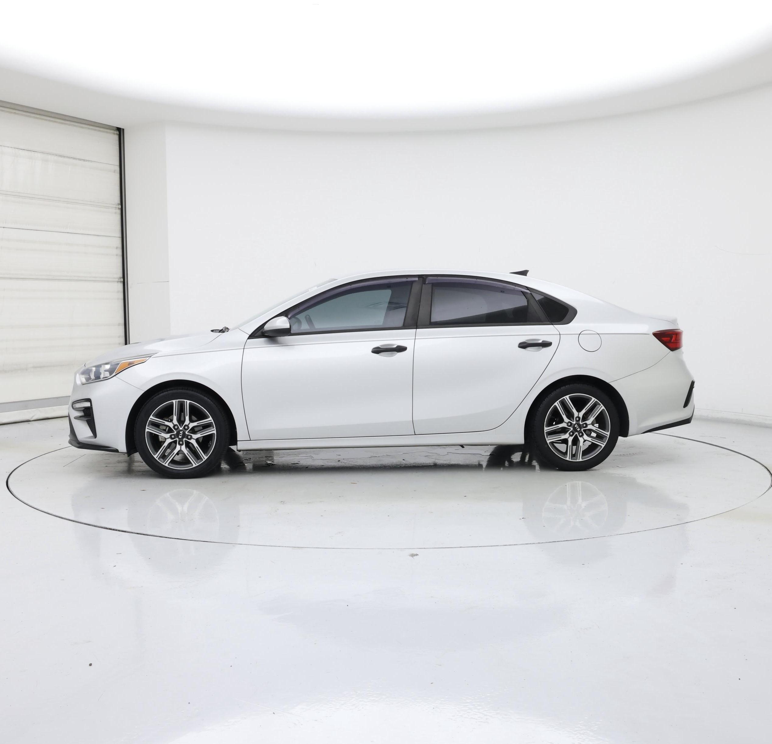 Thumbnail: 2019 Kia Forte - 3