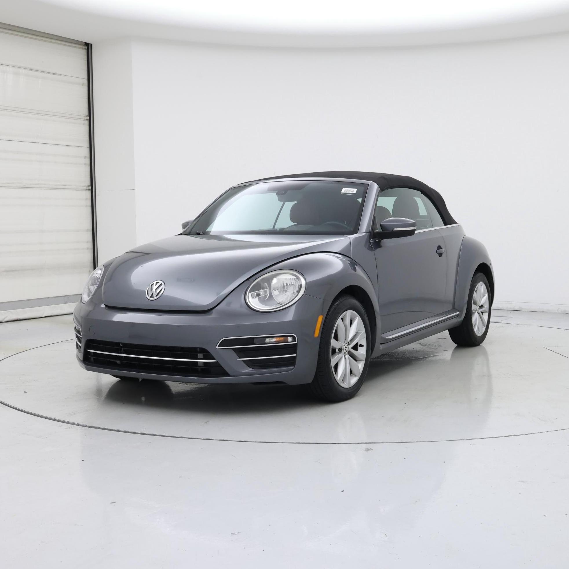 Thumbnail: 2017 Volkswagen Beetle - 4