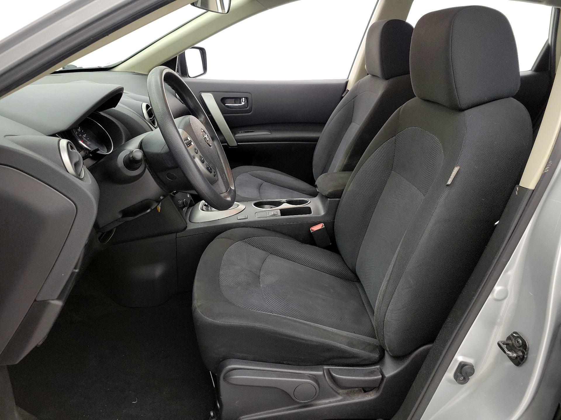 Thumbnail: 2015 Nissan Rogue - 11