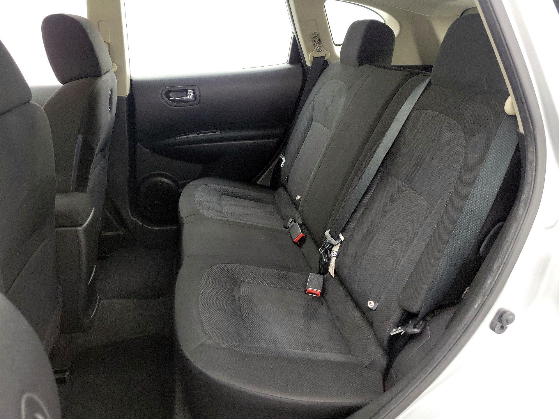 Thumbnail: 2015 Nissan Rogue - 19
