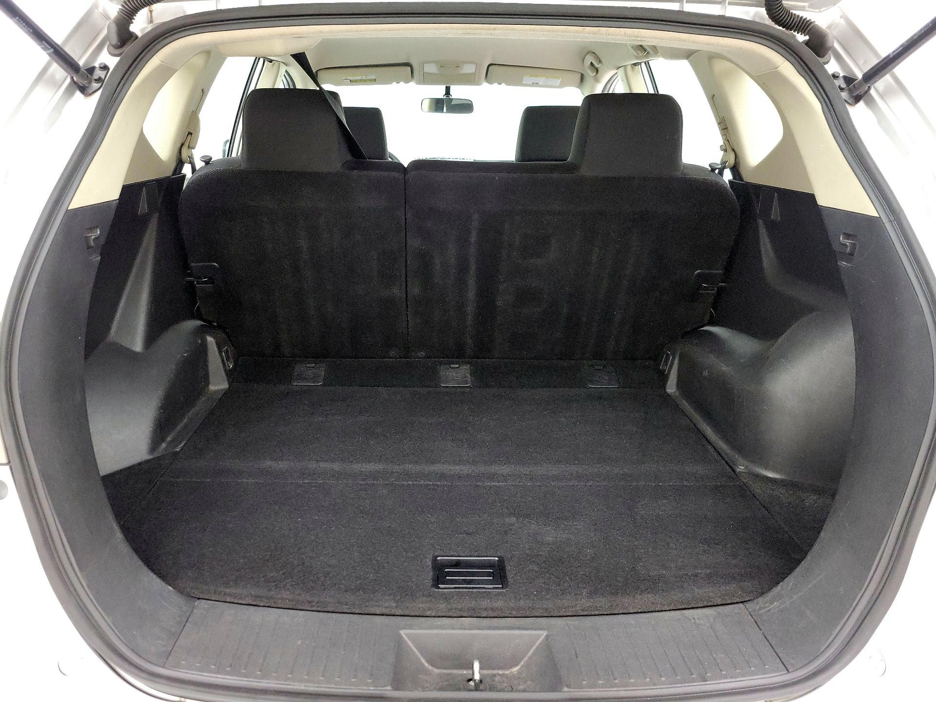 Thumbnail: 2015 Nissan Rogue - 20