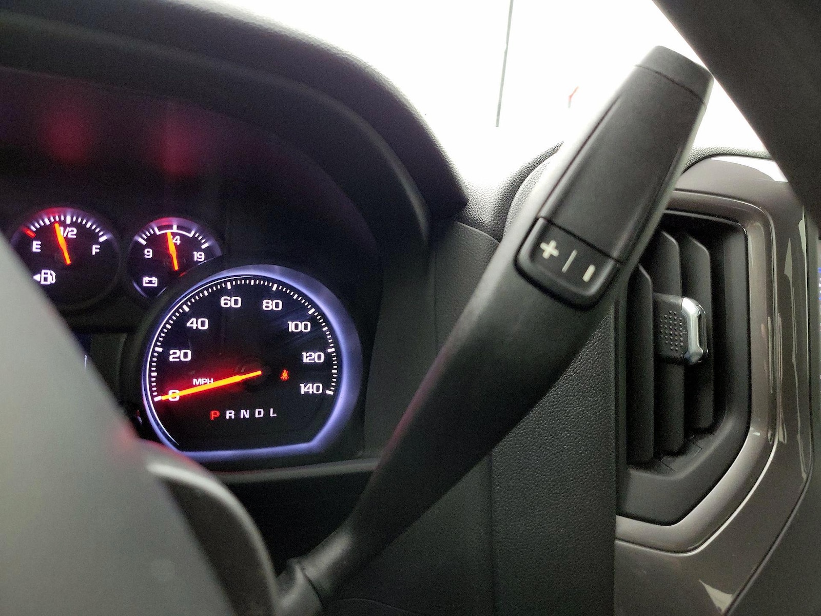 2024 Chevrolet Silverado 1500 Custom - Photo 18