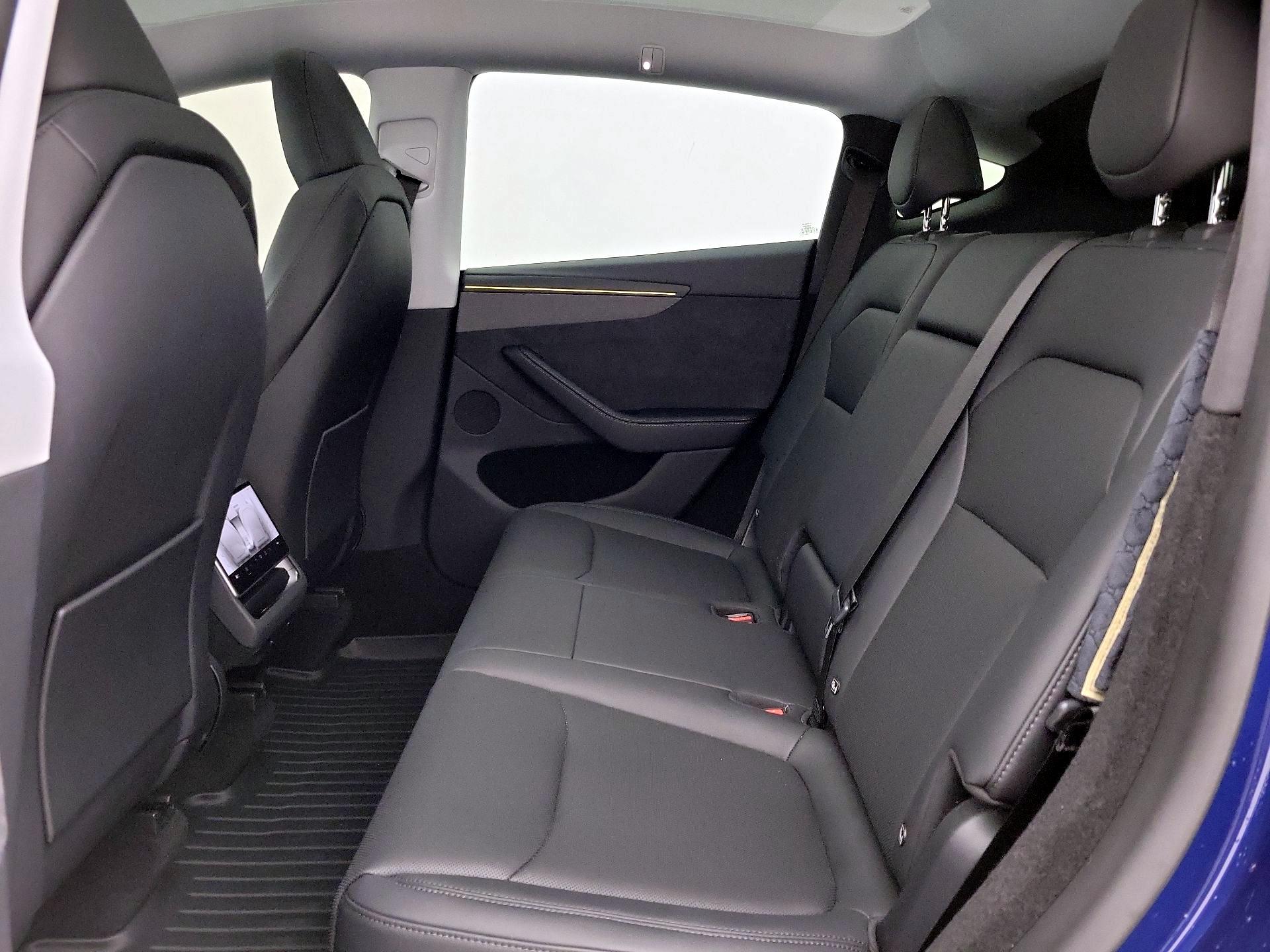 Thumbnail: 2026 Tesla Model Y - 20