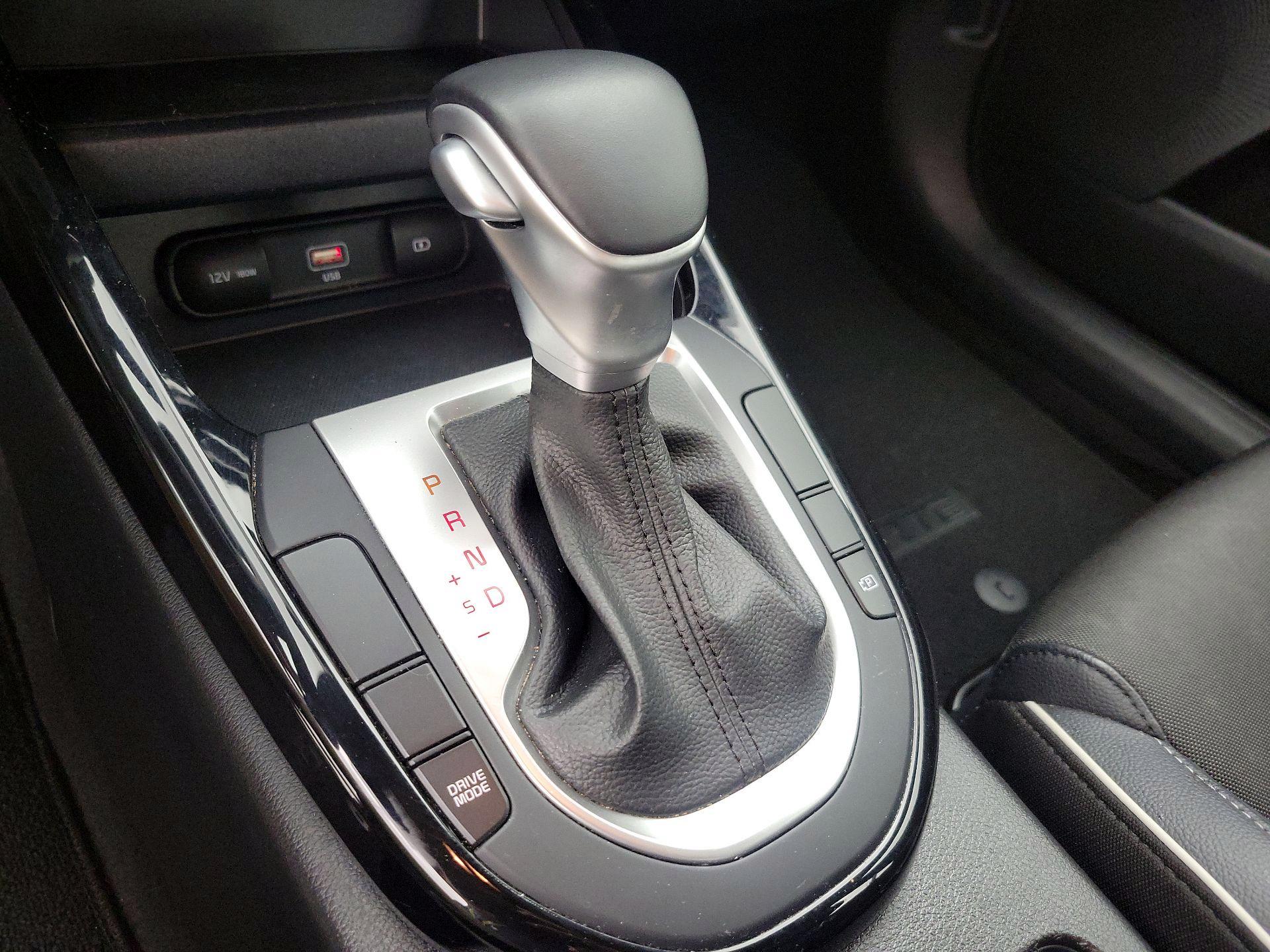 Thumbnail: 2022 Kia Forte - 18