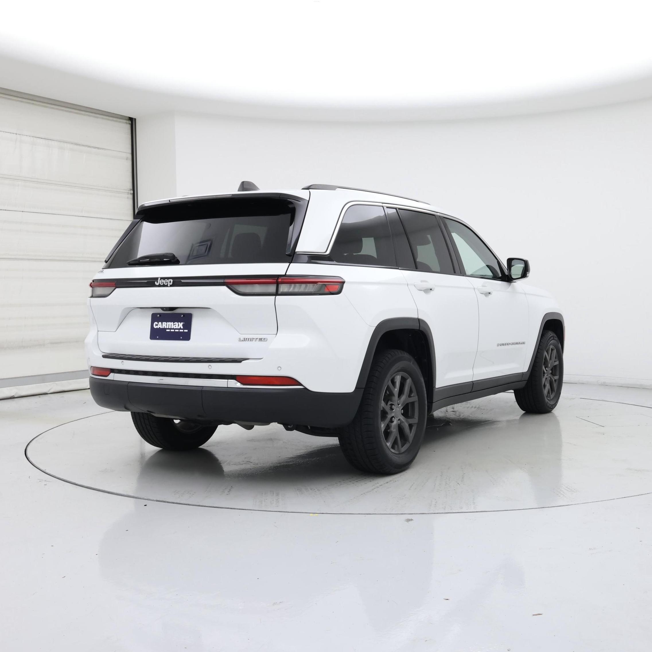 Thumbnail: 2022 Jeep Grand Cherokee - 8