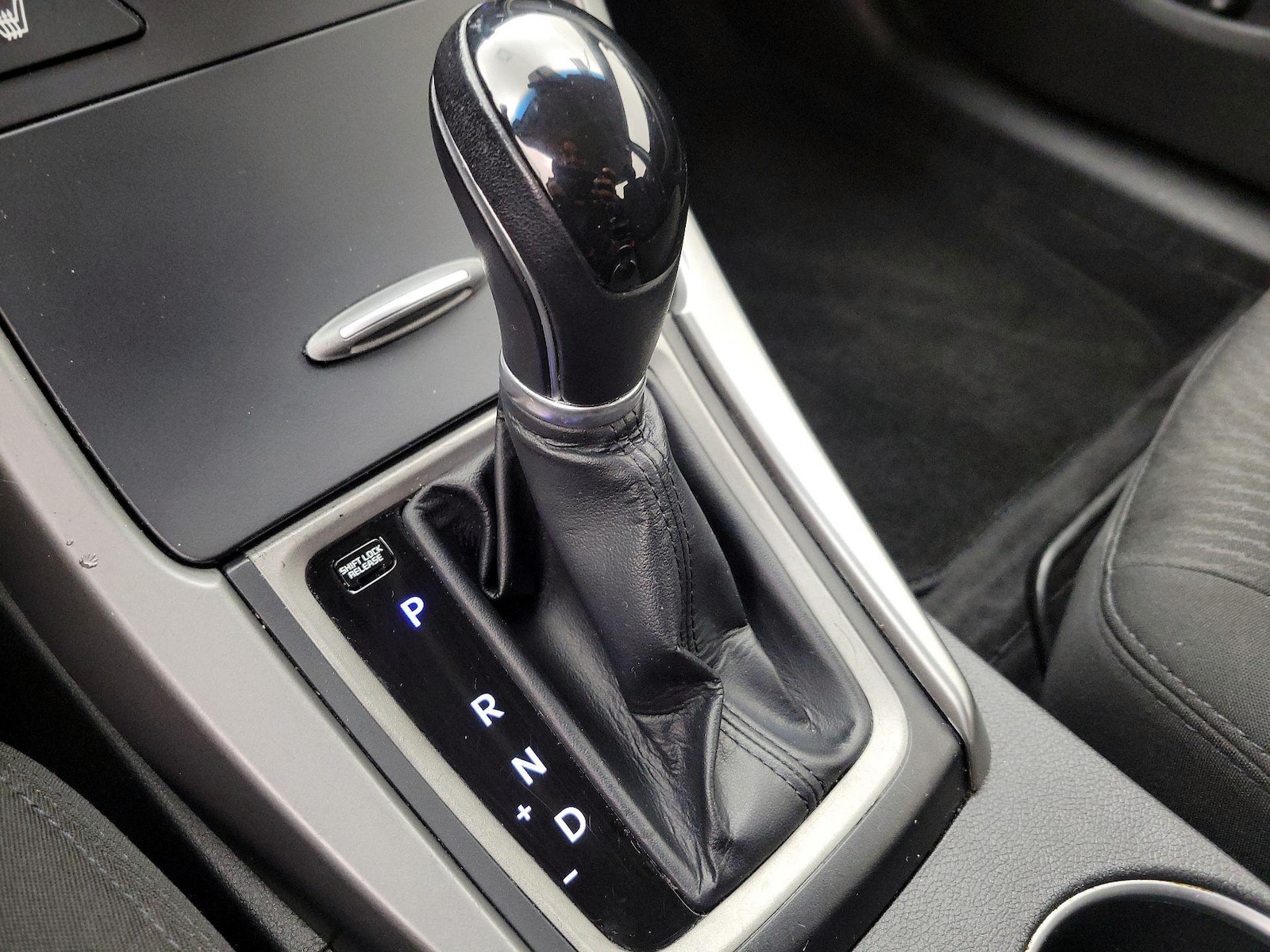 2016 Hyundai Elantra Sport - Photo 19
