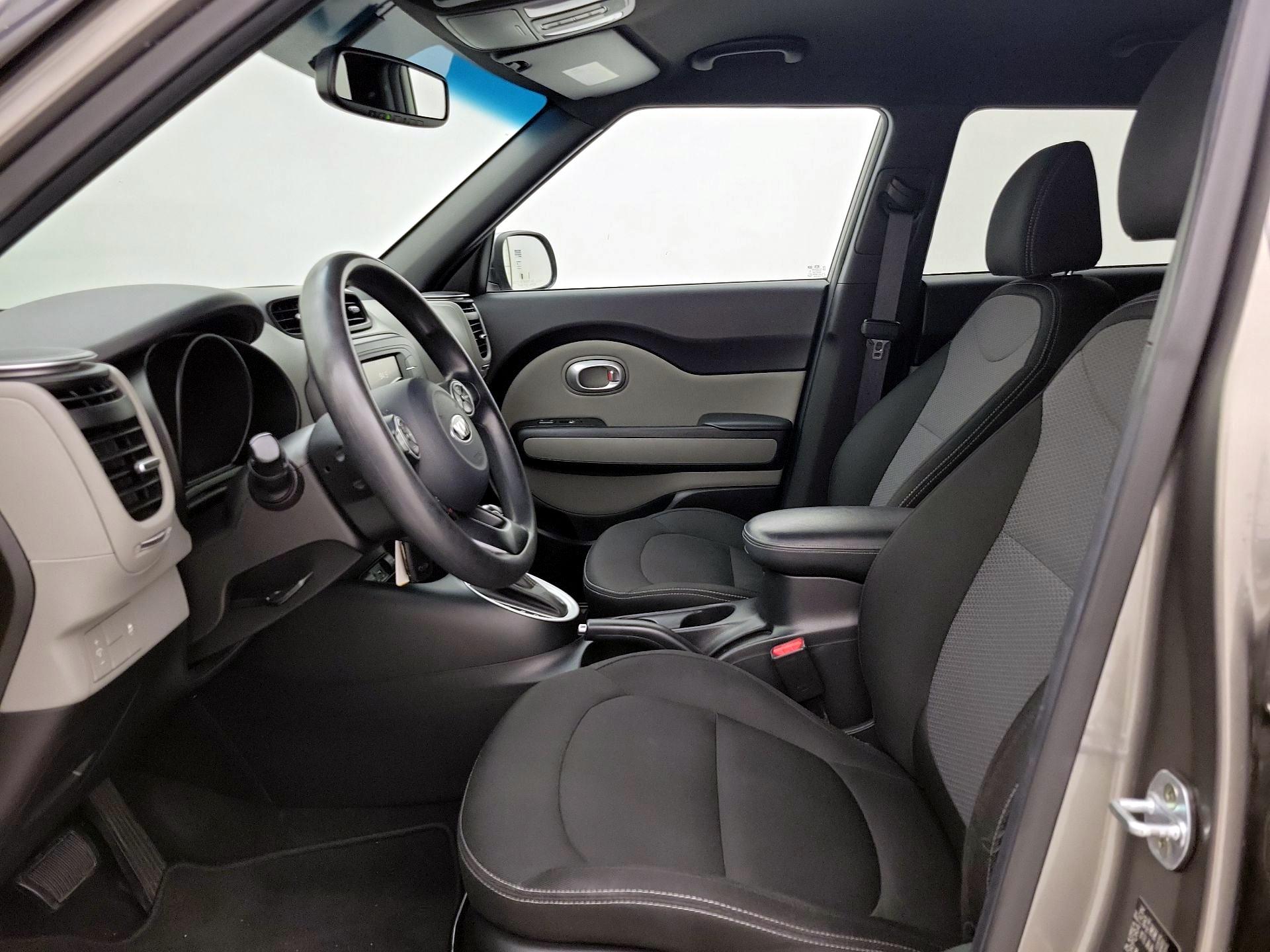 Thumbnail: 2017 Kia Soul - 11