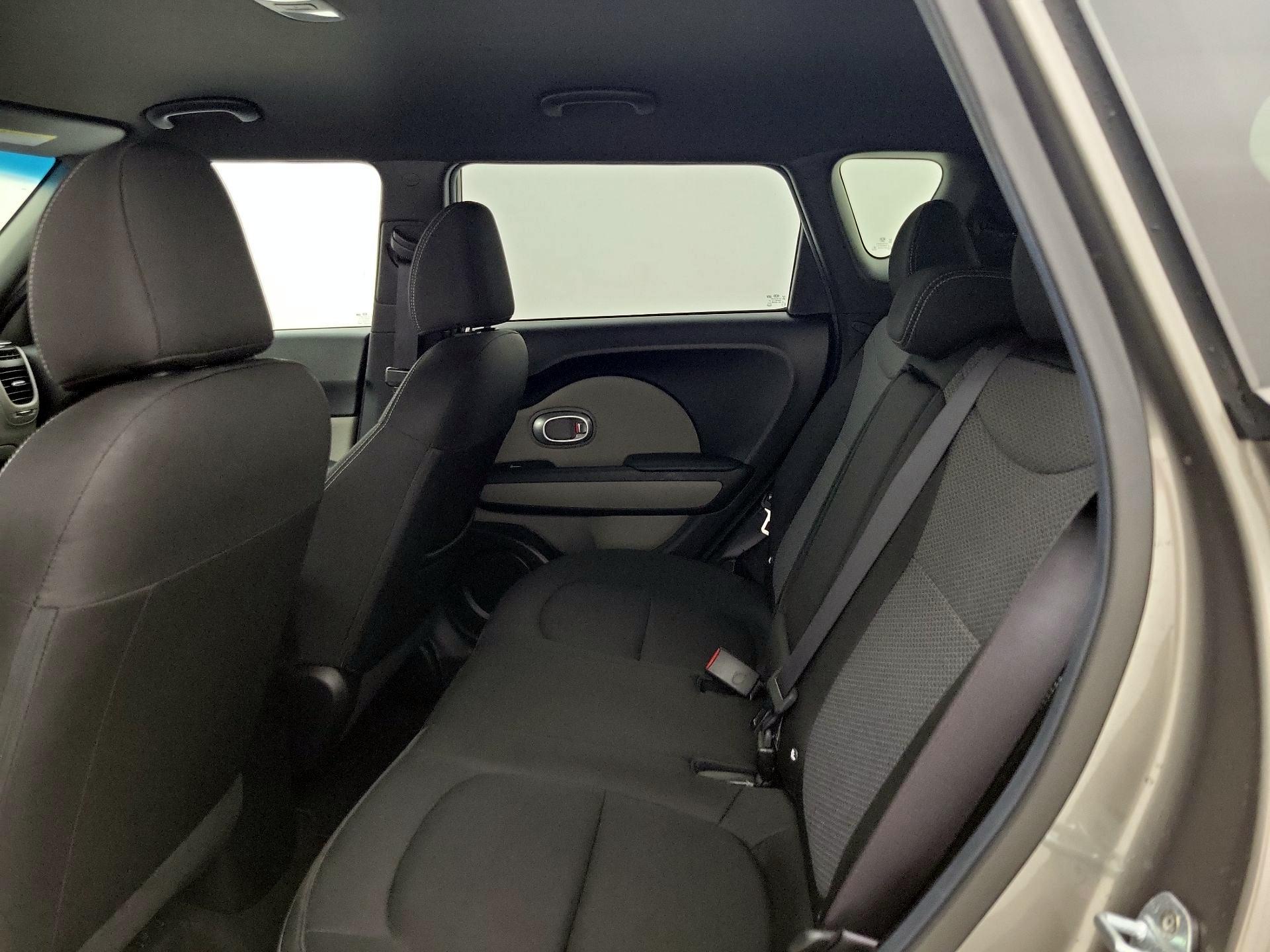 Thumbnail: 2017 Kia Soul - 19