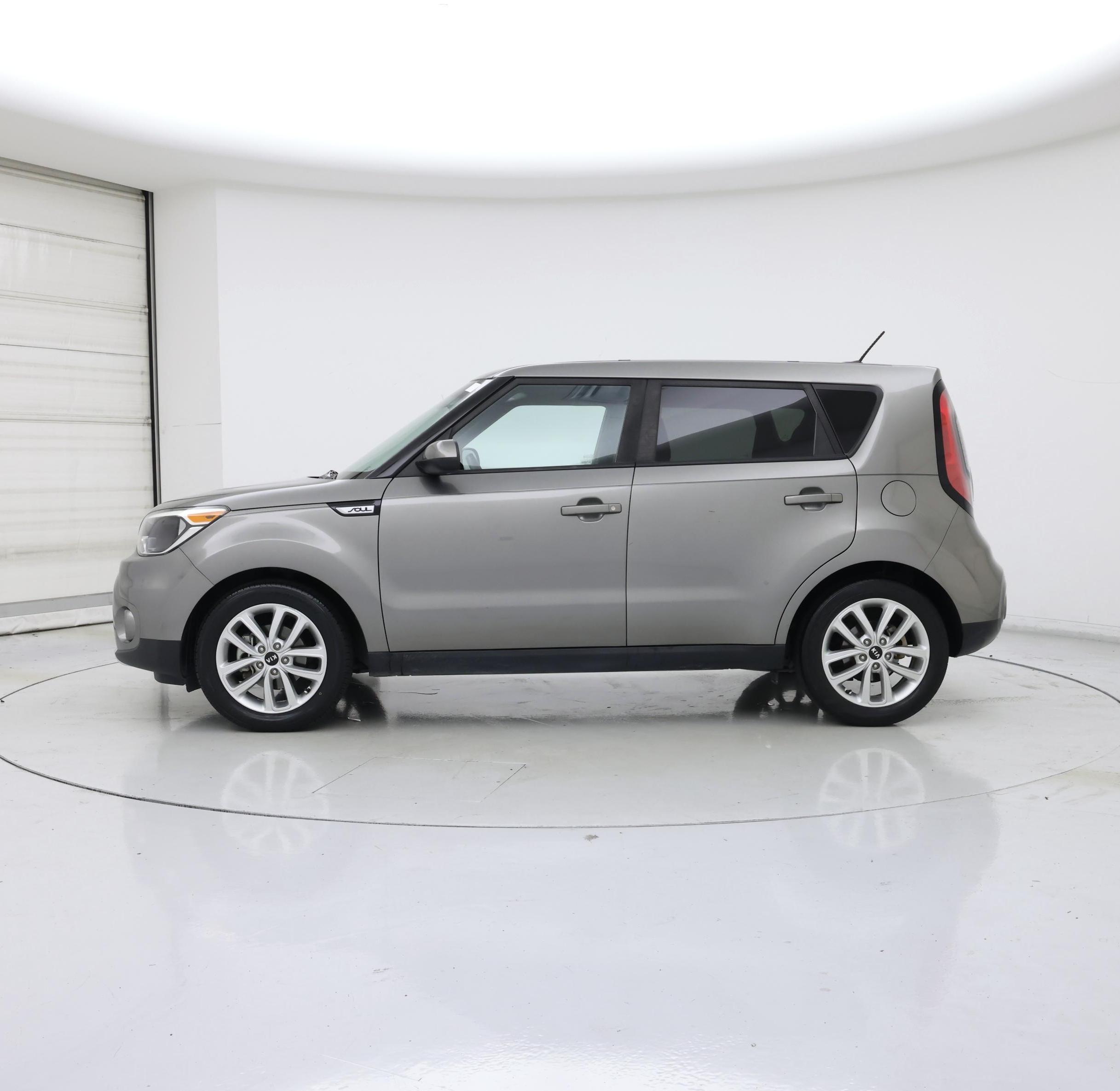 Thumbnail: 2017 Kia Soul - 3