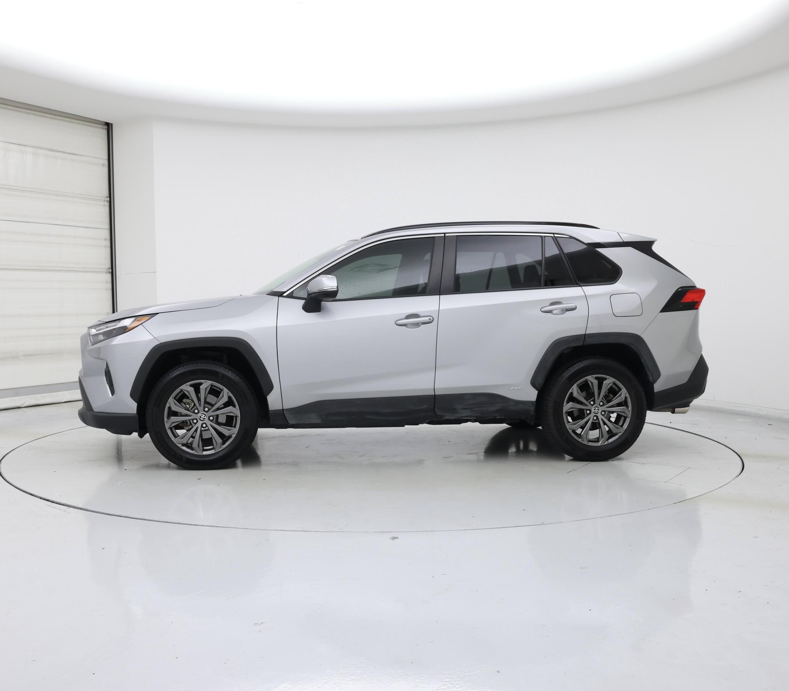 Thumbnail: 2024 Toyota RAV4 - 3