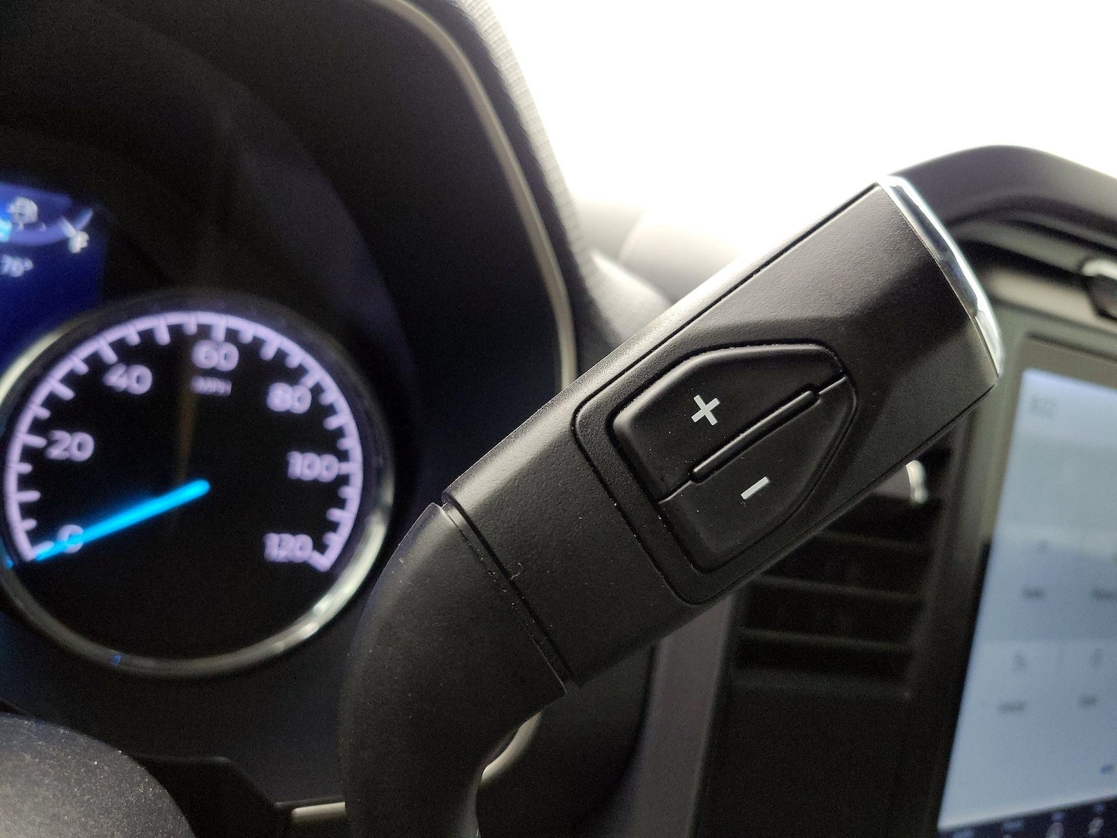 2023 Ford F-150 XLT - Photo 19