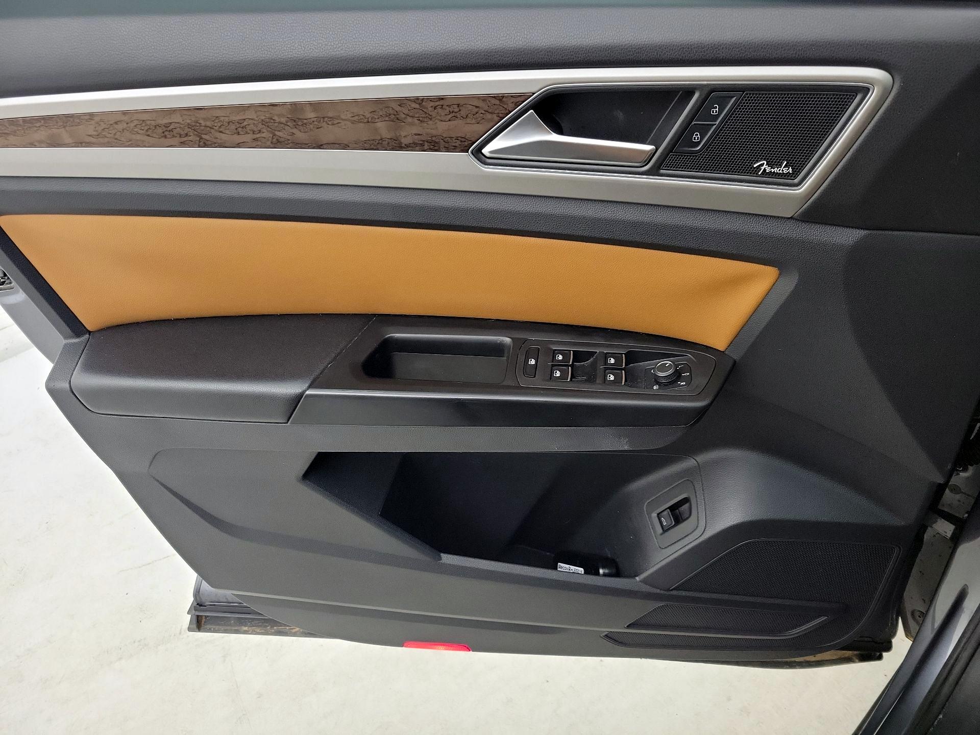 Thumbnail: 2018 Volkswagen Atlas - 12