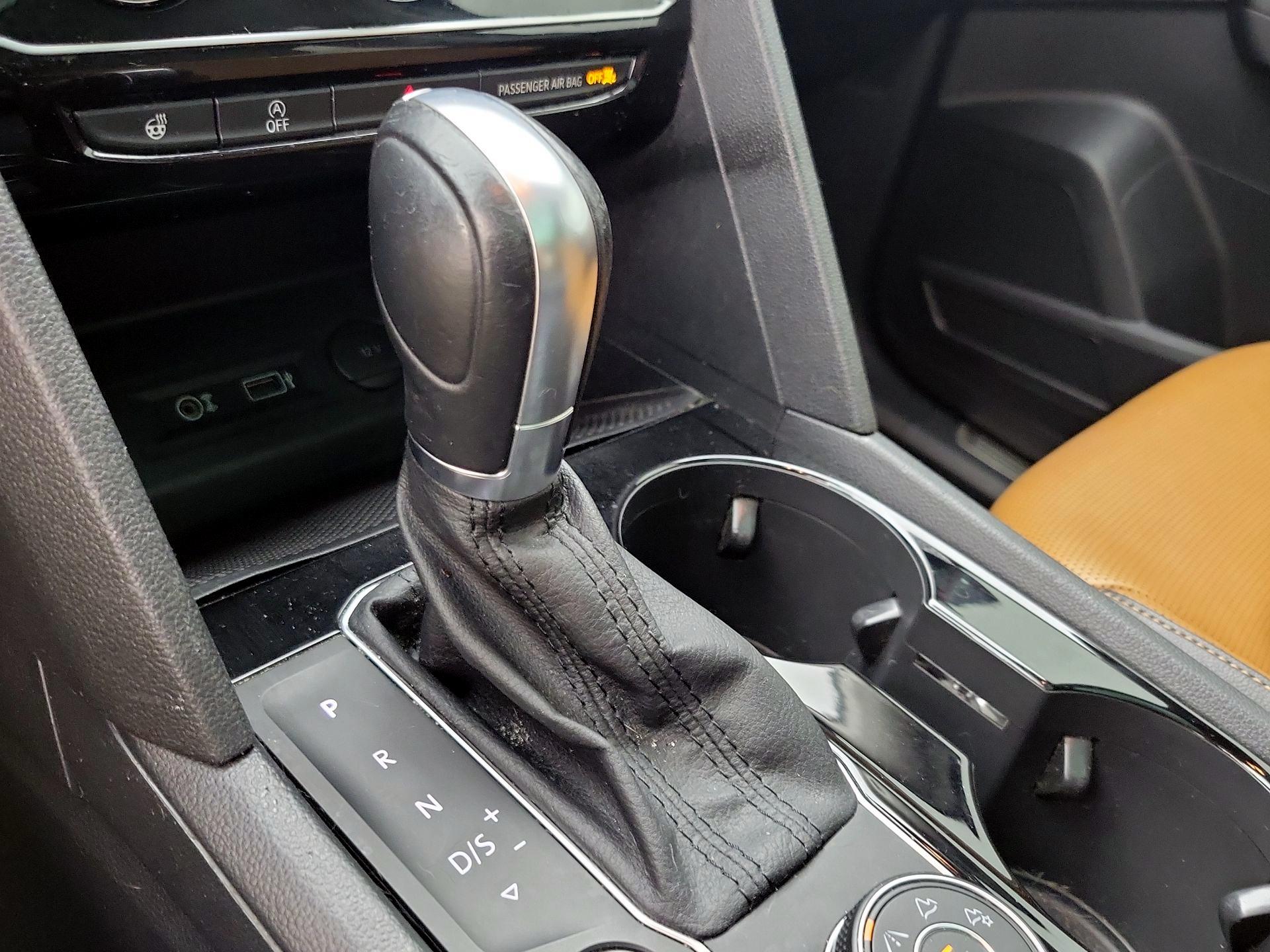 Thumbnail: 2018 Volkswagen Atlas - 18