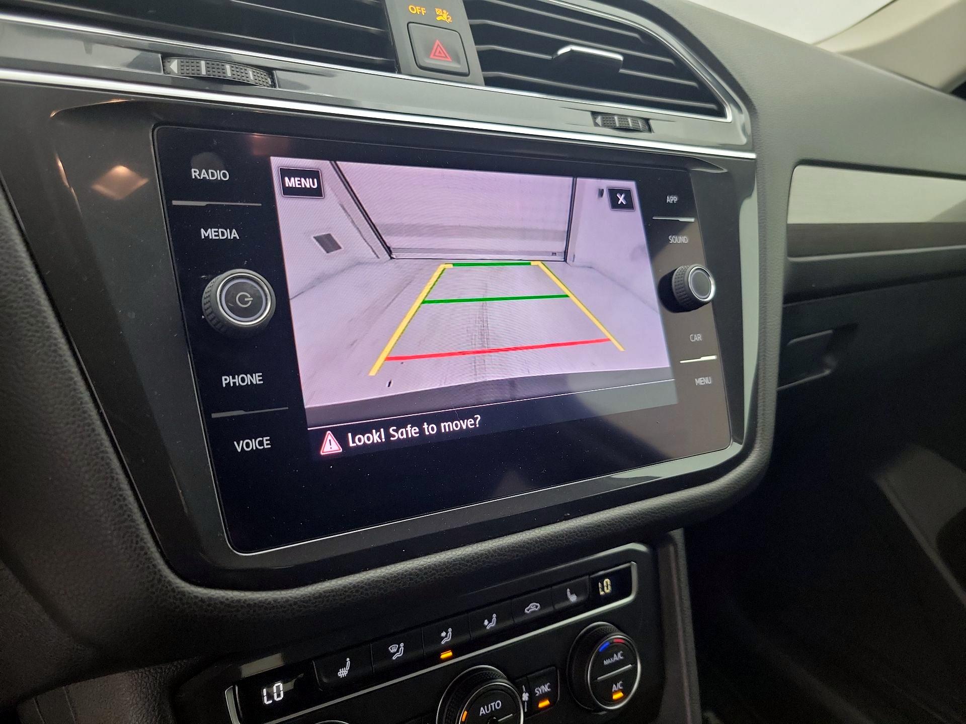 Thumbnail: 2020 Volkswagen Tiguan - 14