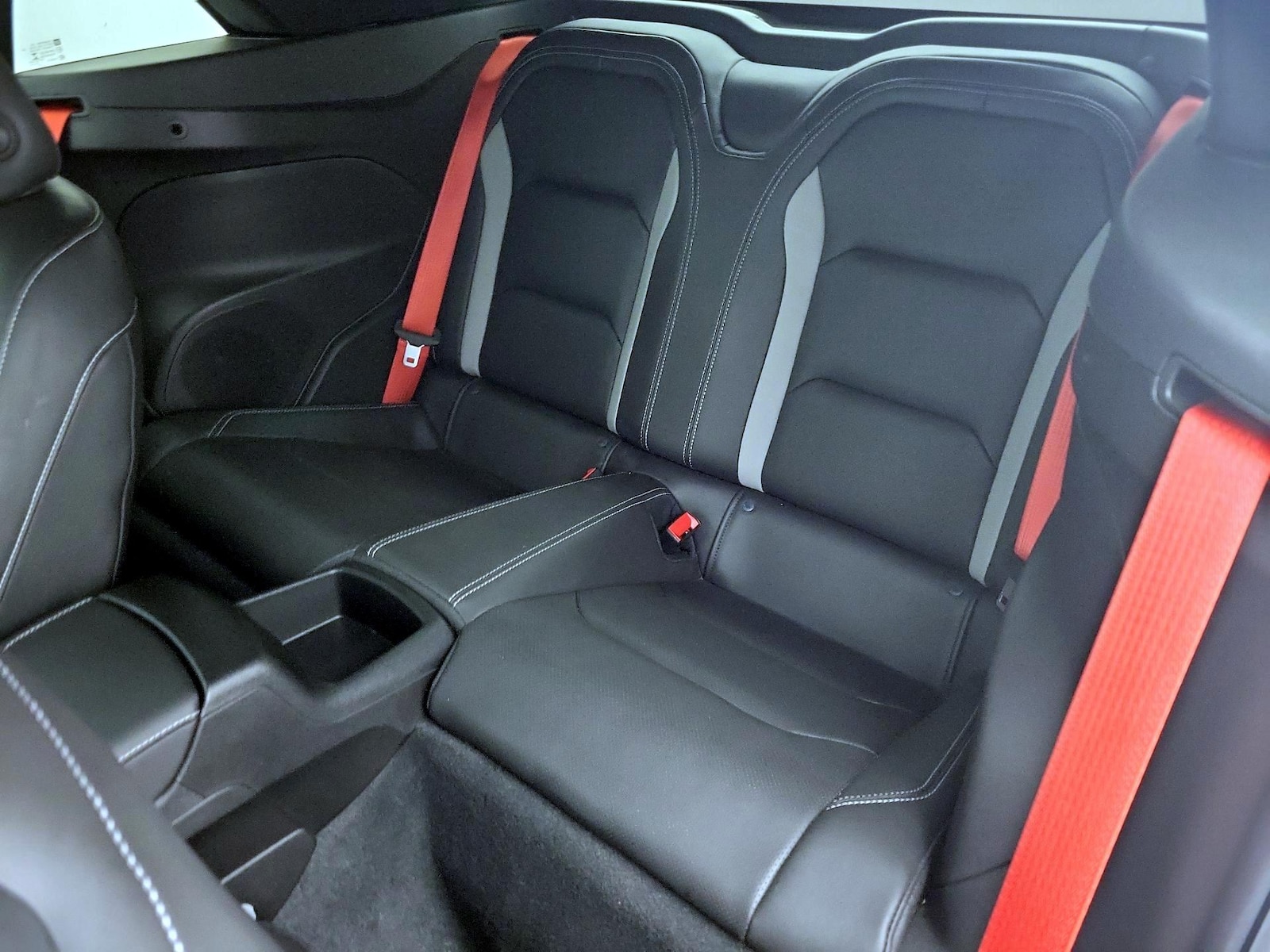 2022 Chevrolet Camaro 2LT - Photo 19
