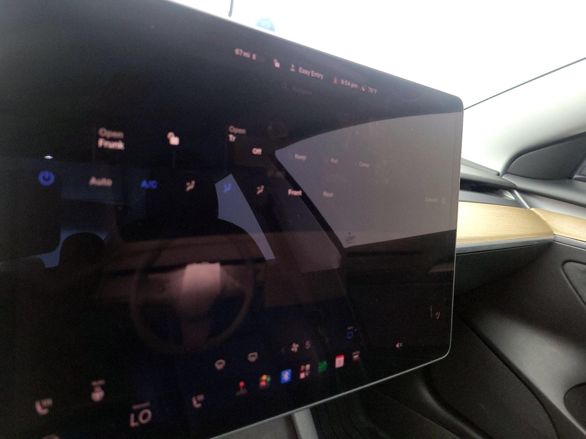 Thumbnail: 2021 Tesla Model 3 - 15