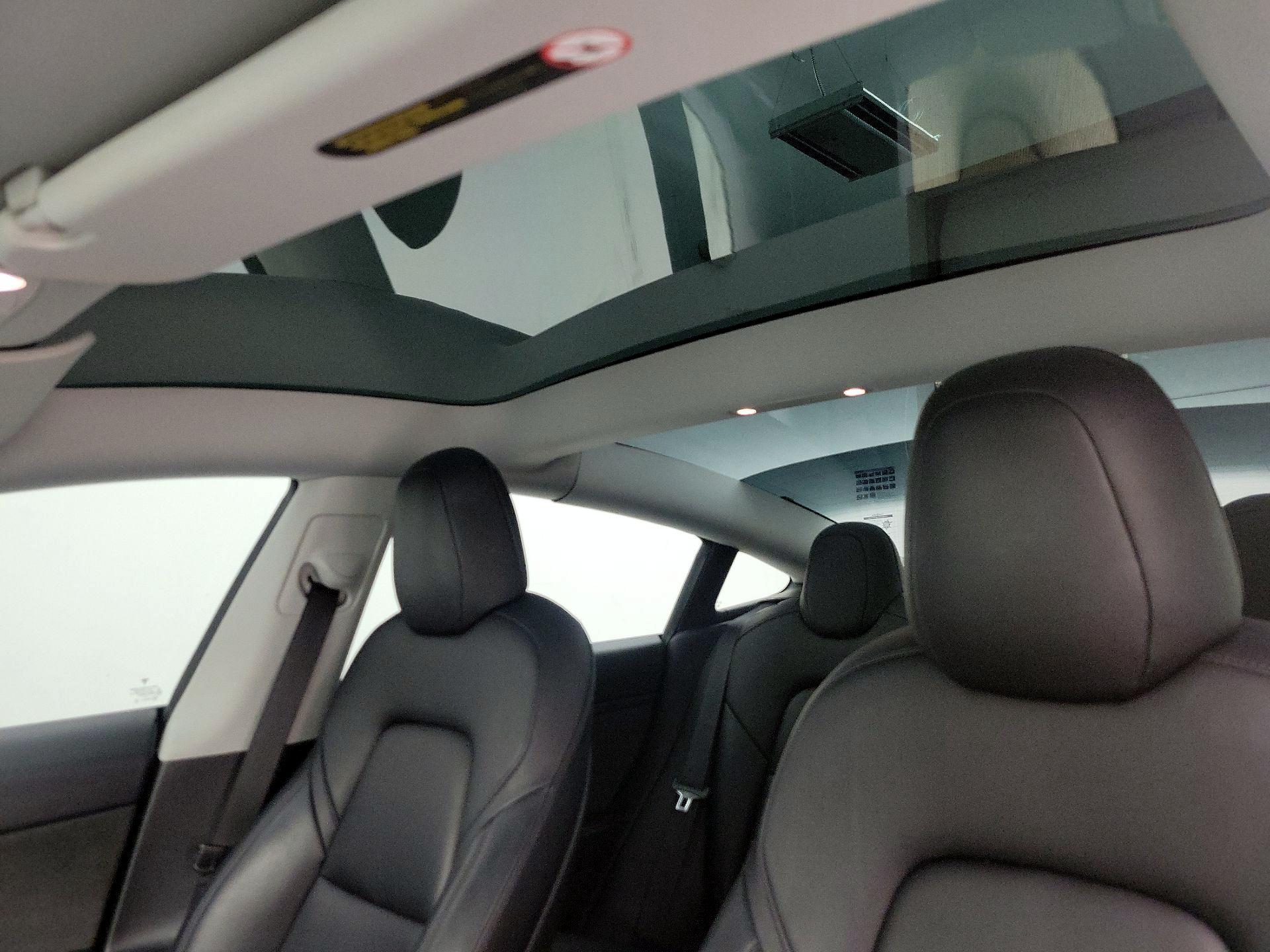 Thumbnail: 2021 Tesla Model 3 - 18