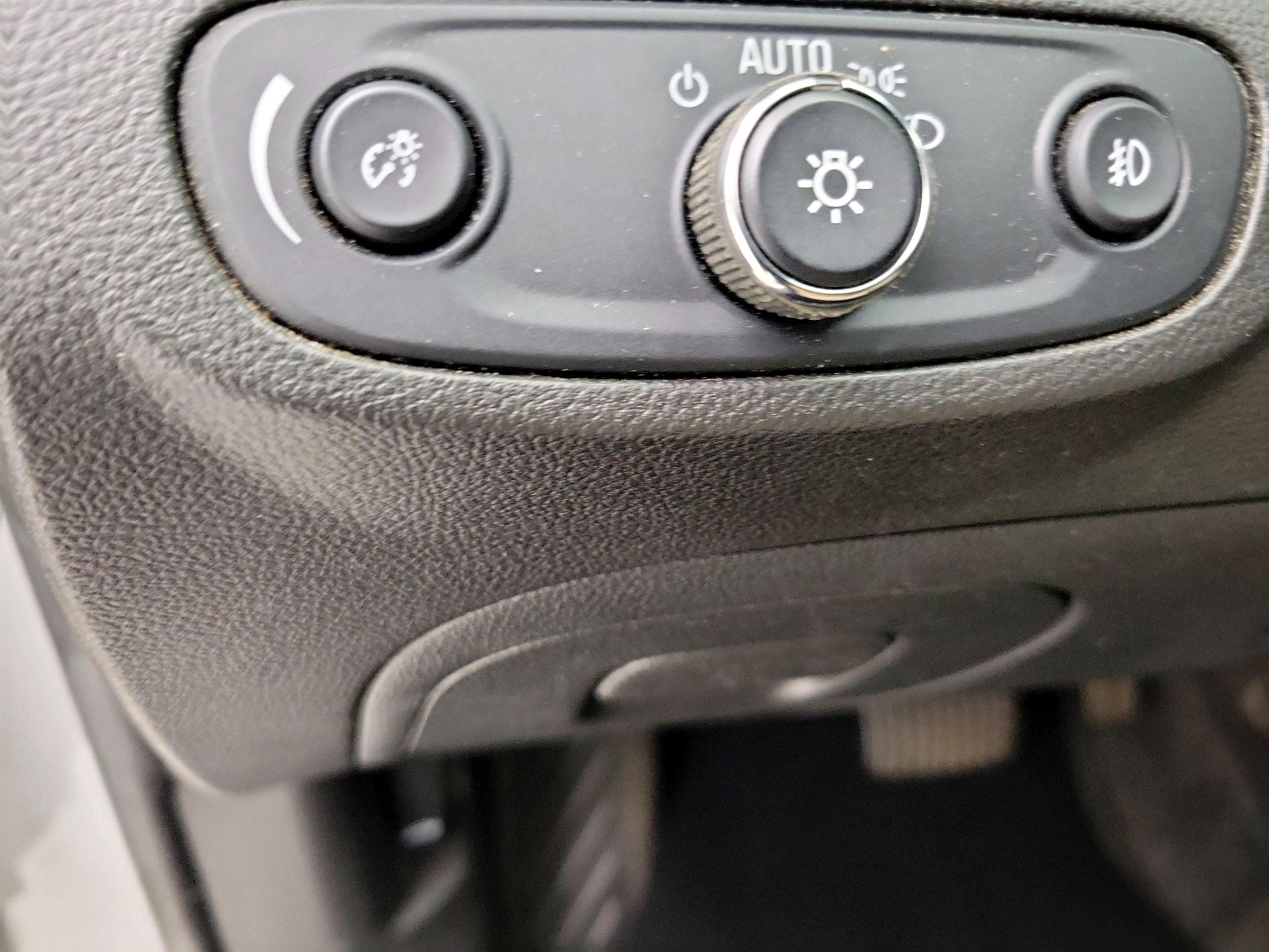 Thumbnail: 2017 Buick Encore - 13