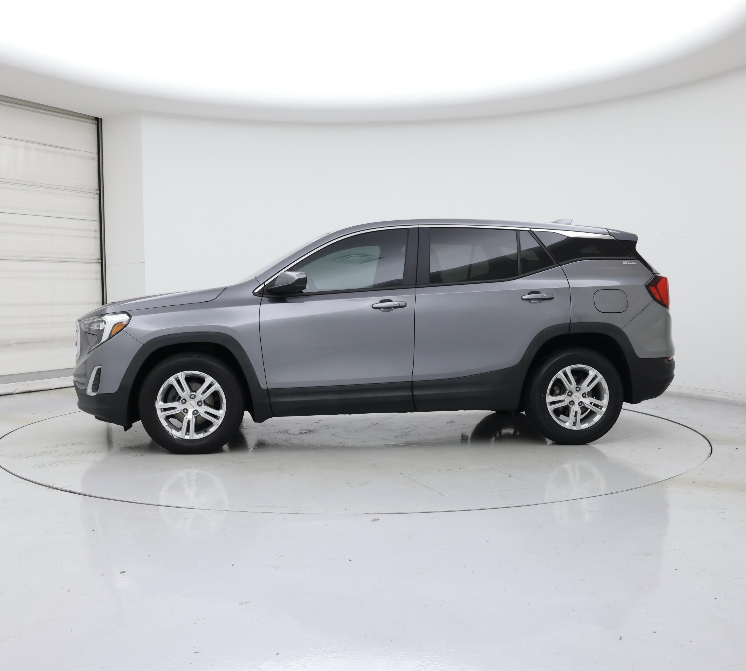 Thumbnail: 2018 GMC Terrain - 3