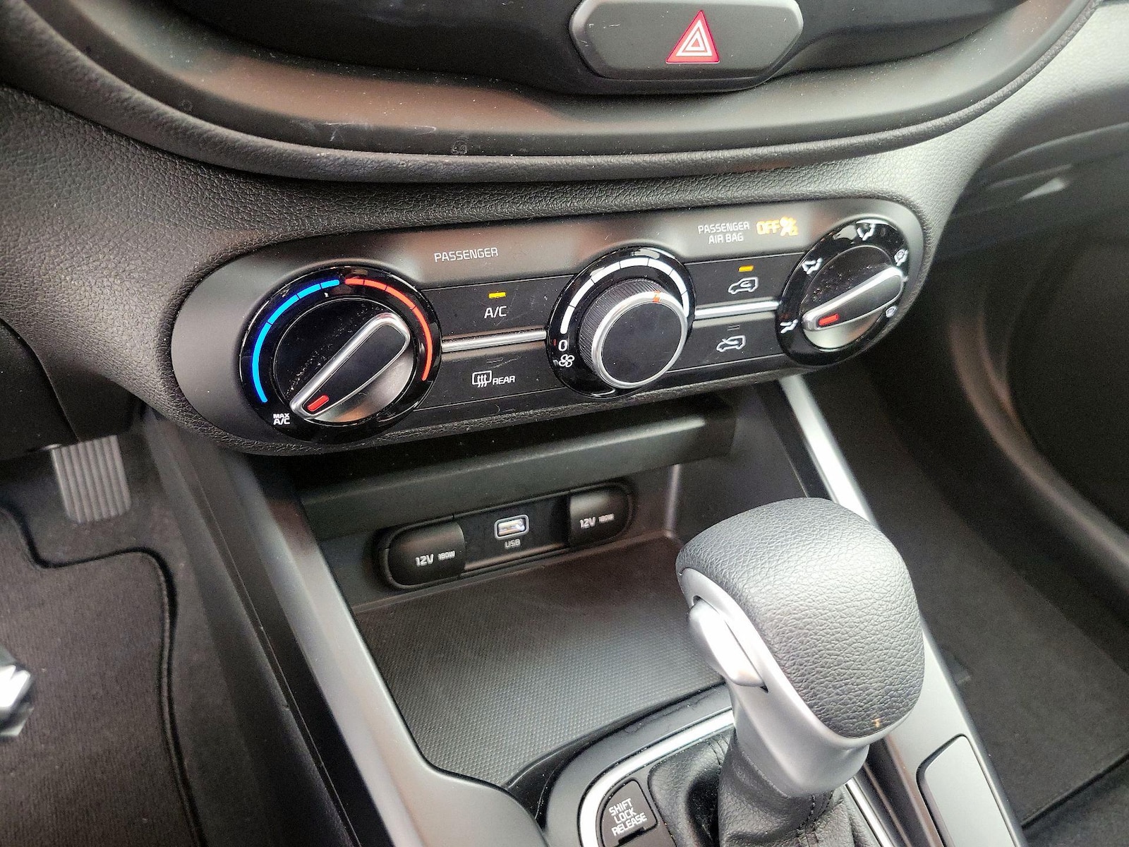 2023 Kia Soul LX - Photo 17