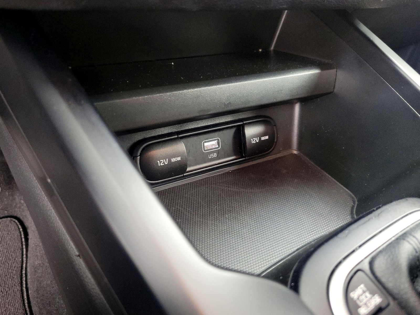 2023 Kia Soul LX - Photo 19