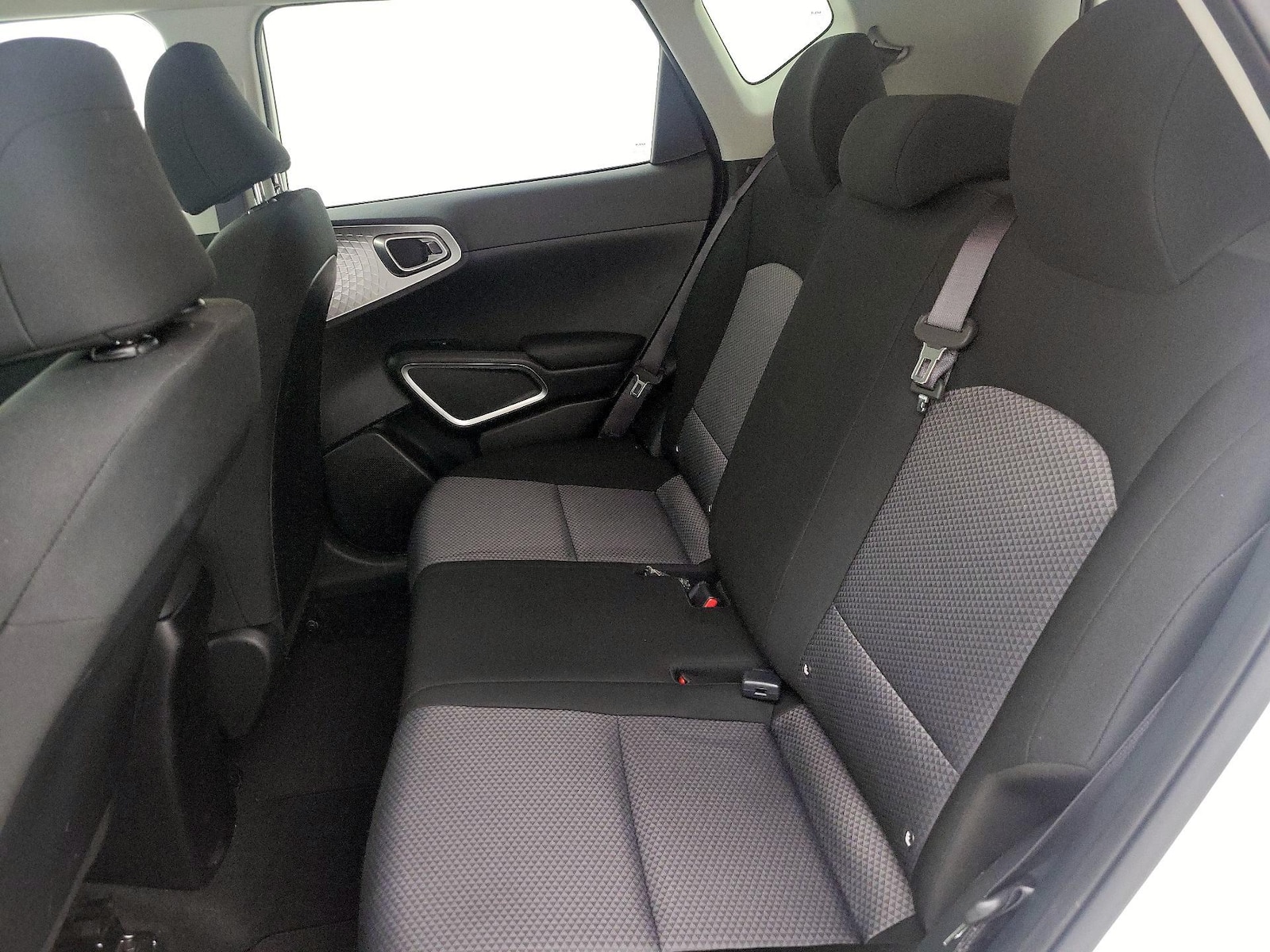 2023 Kia Soul LX - Photo 20