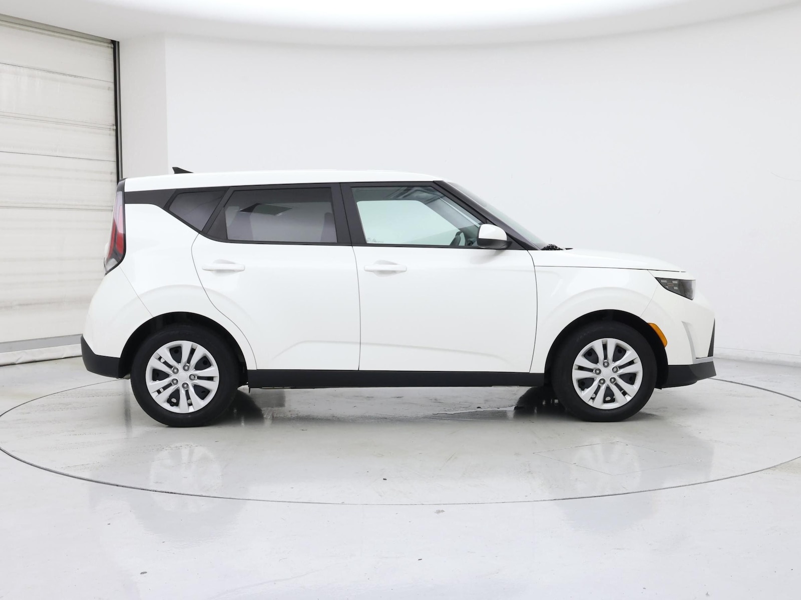 2023 Kia Soul LX - Photo 8