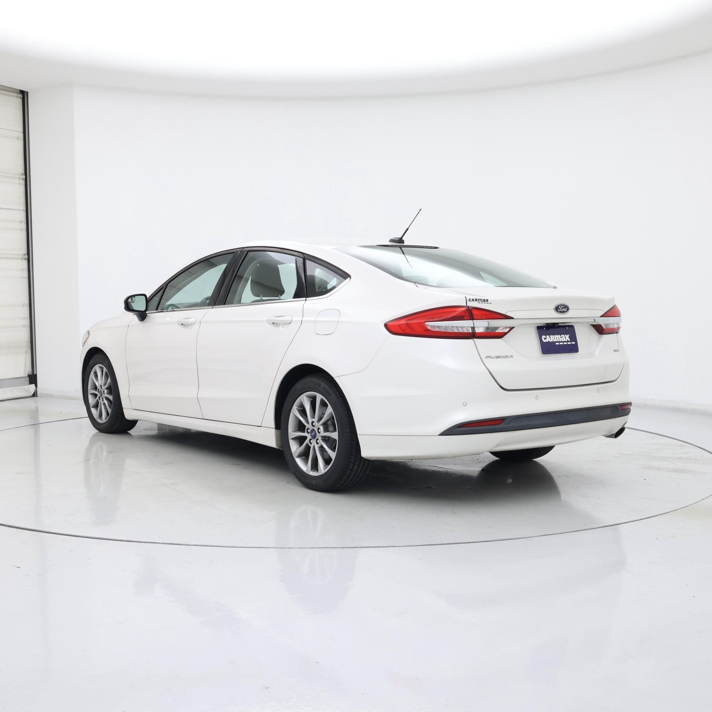 Thumbnail: 2017 Ford Fusion - 2