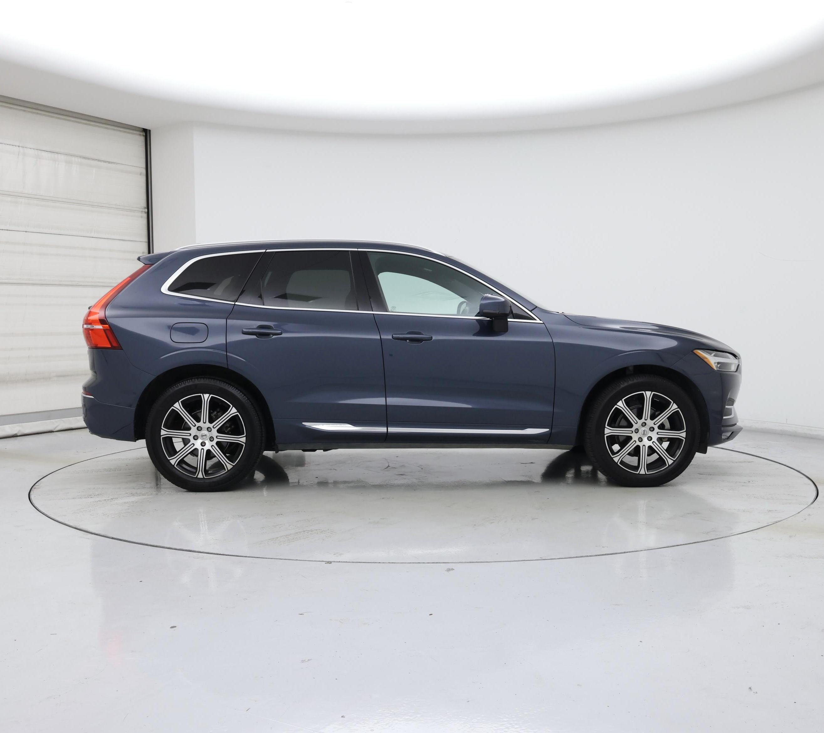 Thumbnail: 2020 Volvo XC60 - 7