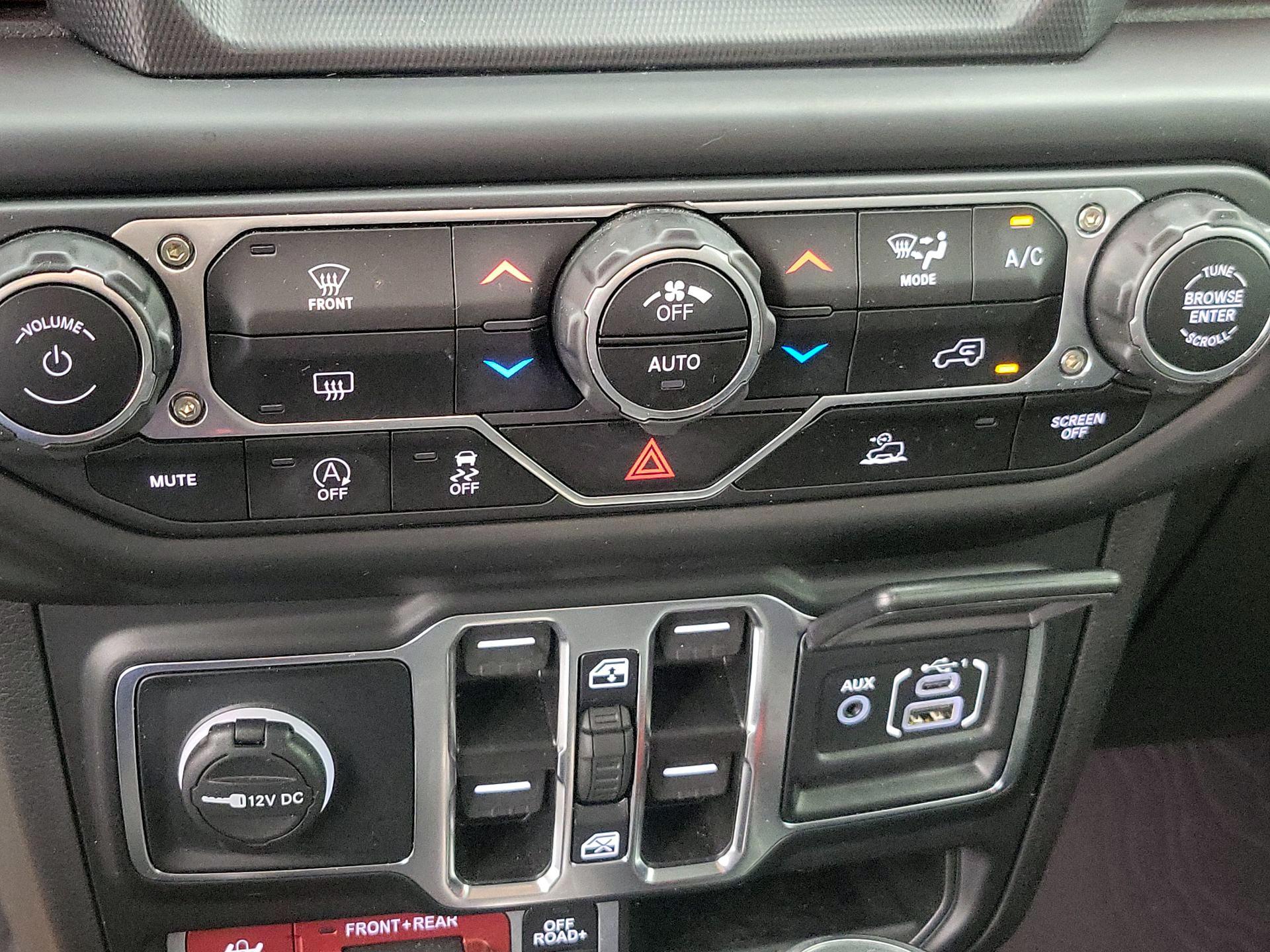Thumbnail: 2022 Jeep Gladiator - 17