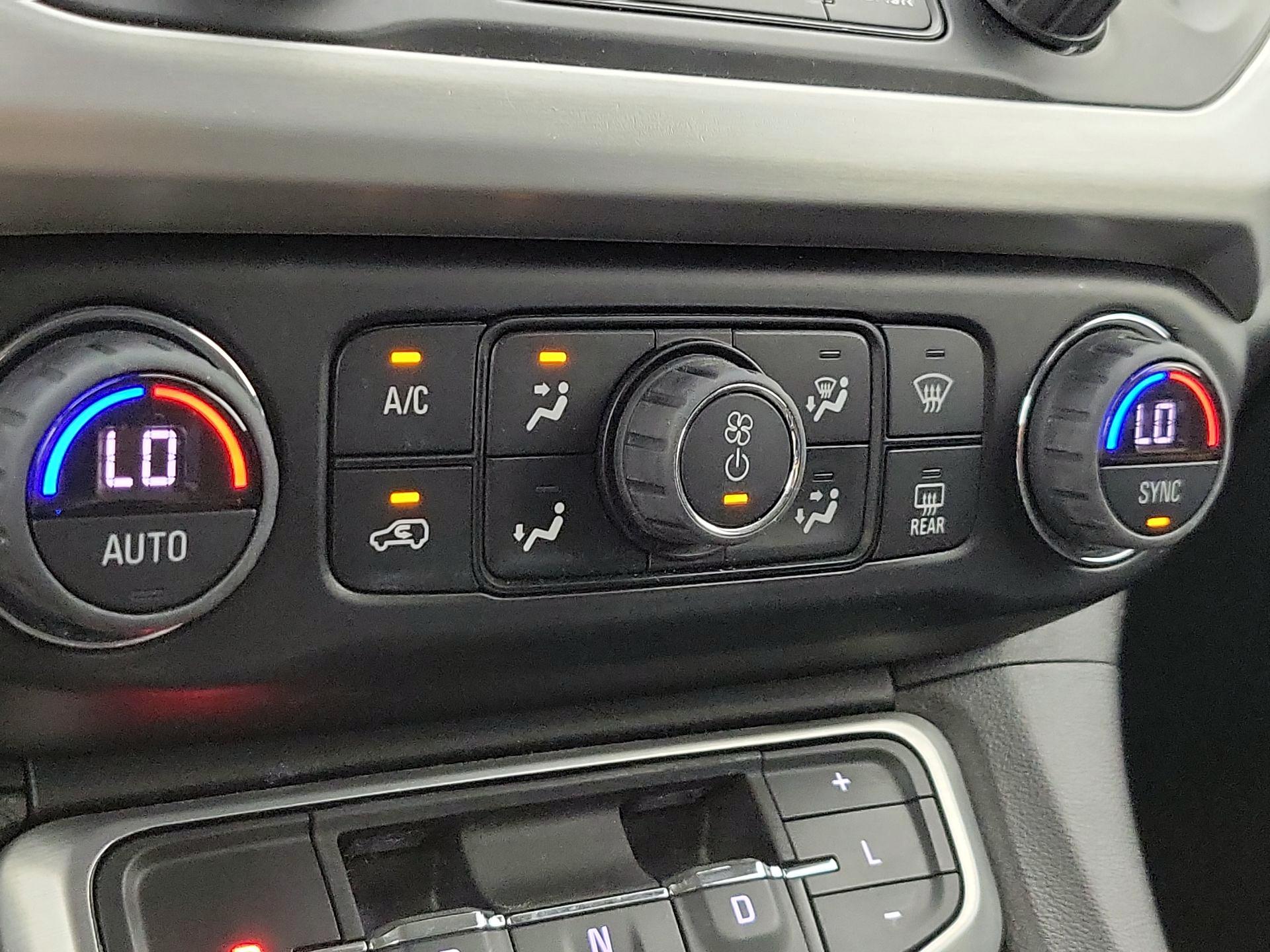 Thumbnail: 2023 GMC Acadia - 16