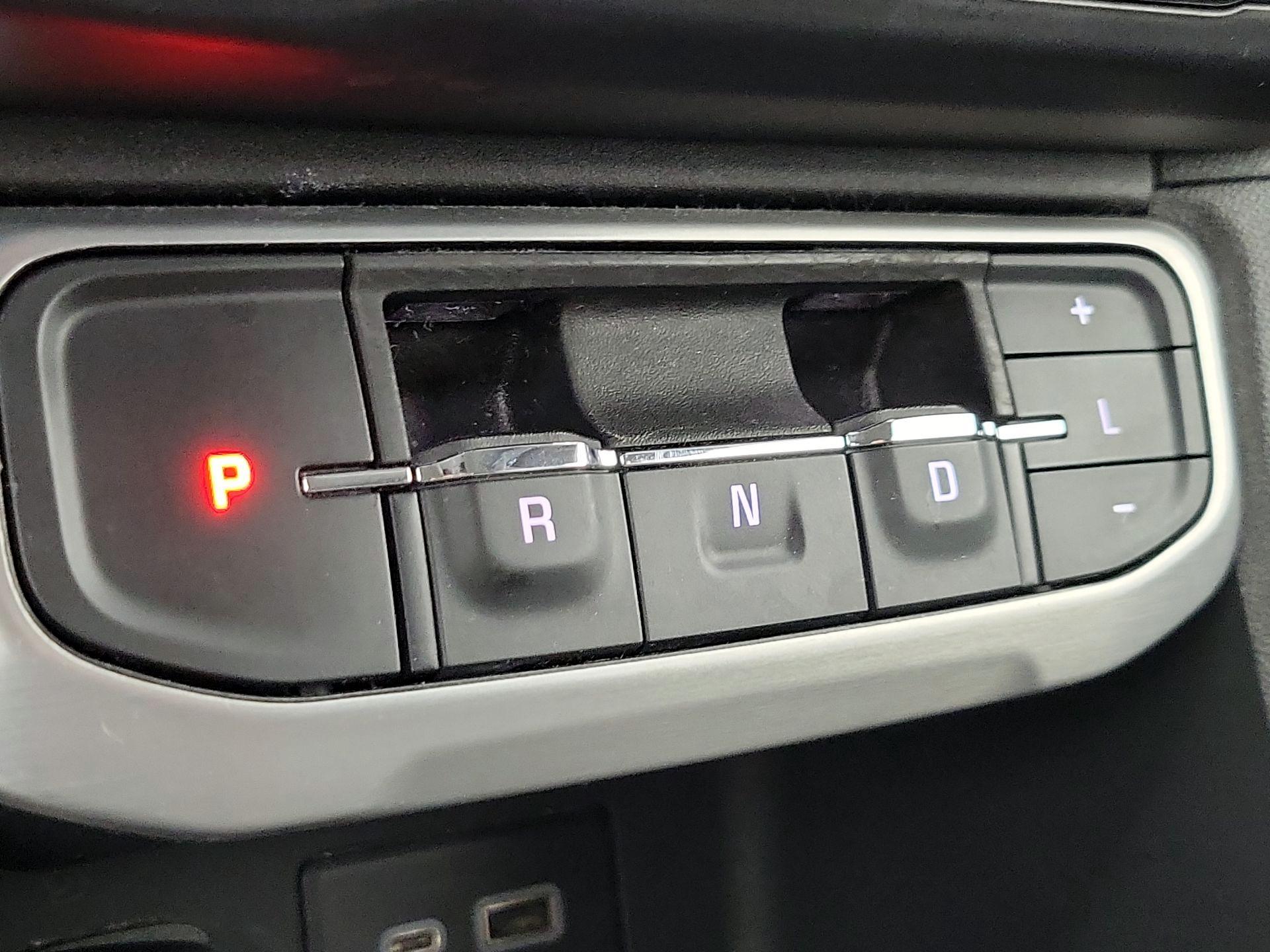 Thumbnail: 2023 GMC Acadia - 17