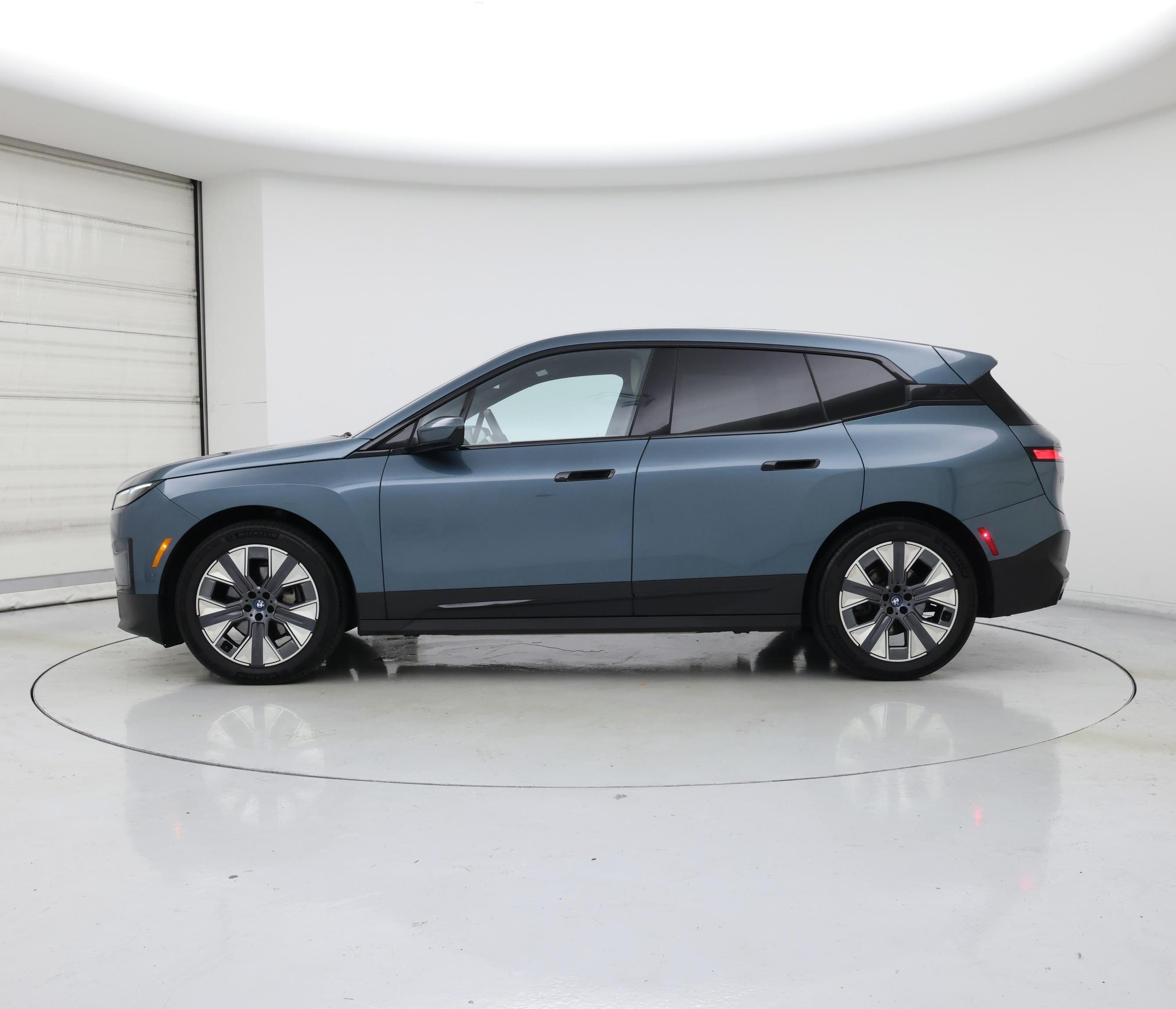 Thumbnail: 2024 BMW iX - 3