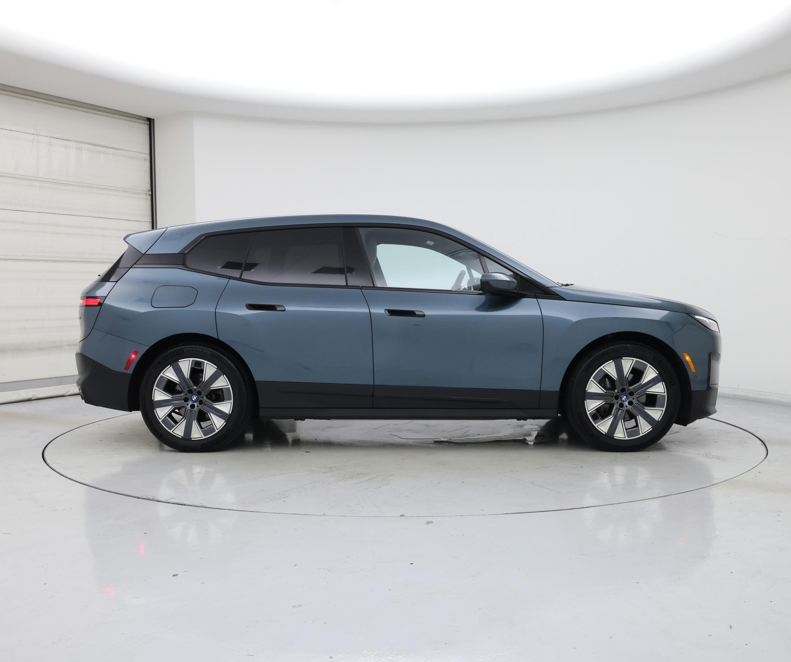 Thumbnail: 2024 BMW iX - 7