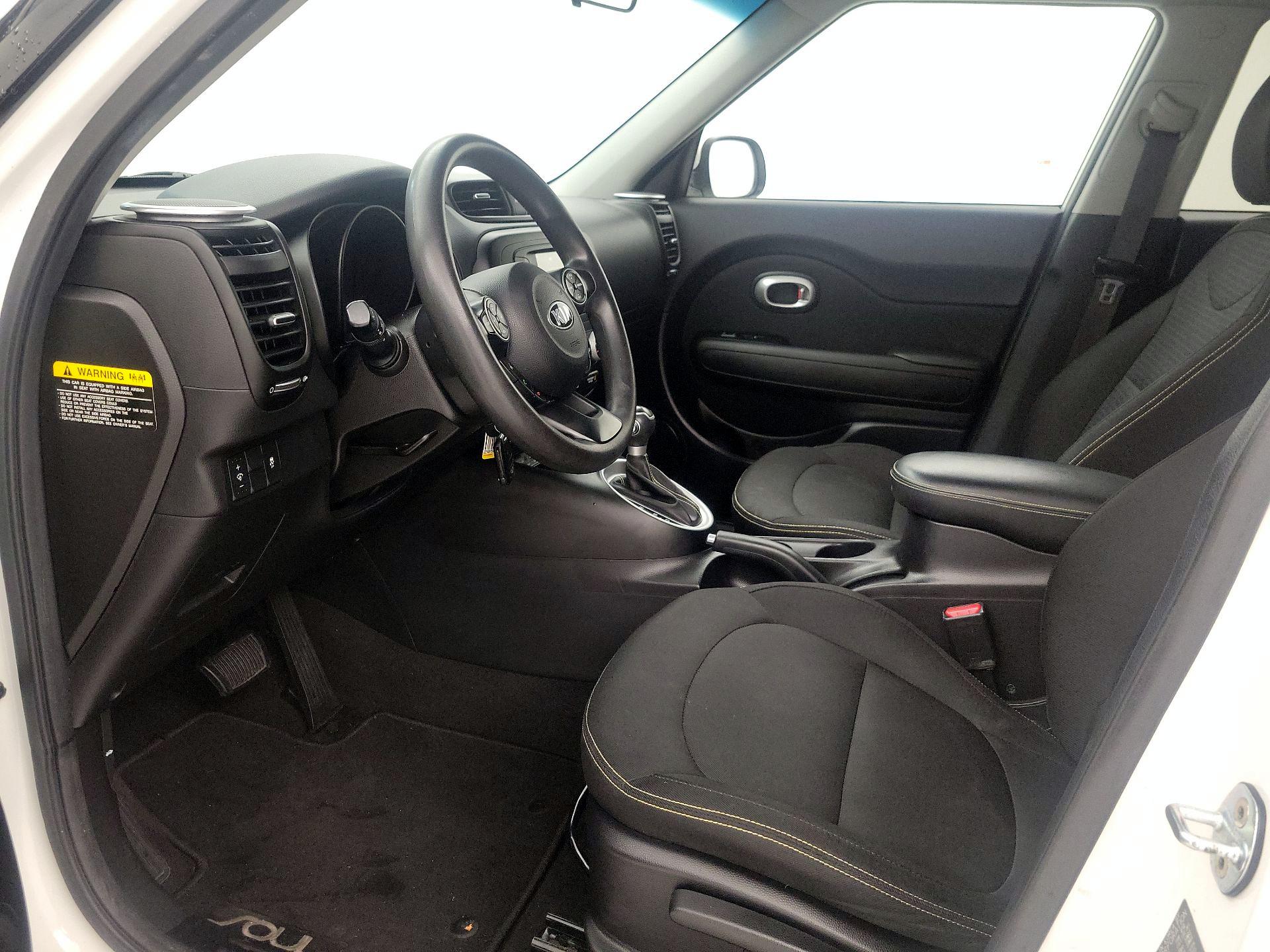 Thumbnail: 2016 Kia Soul - 11