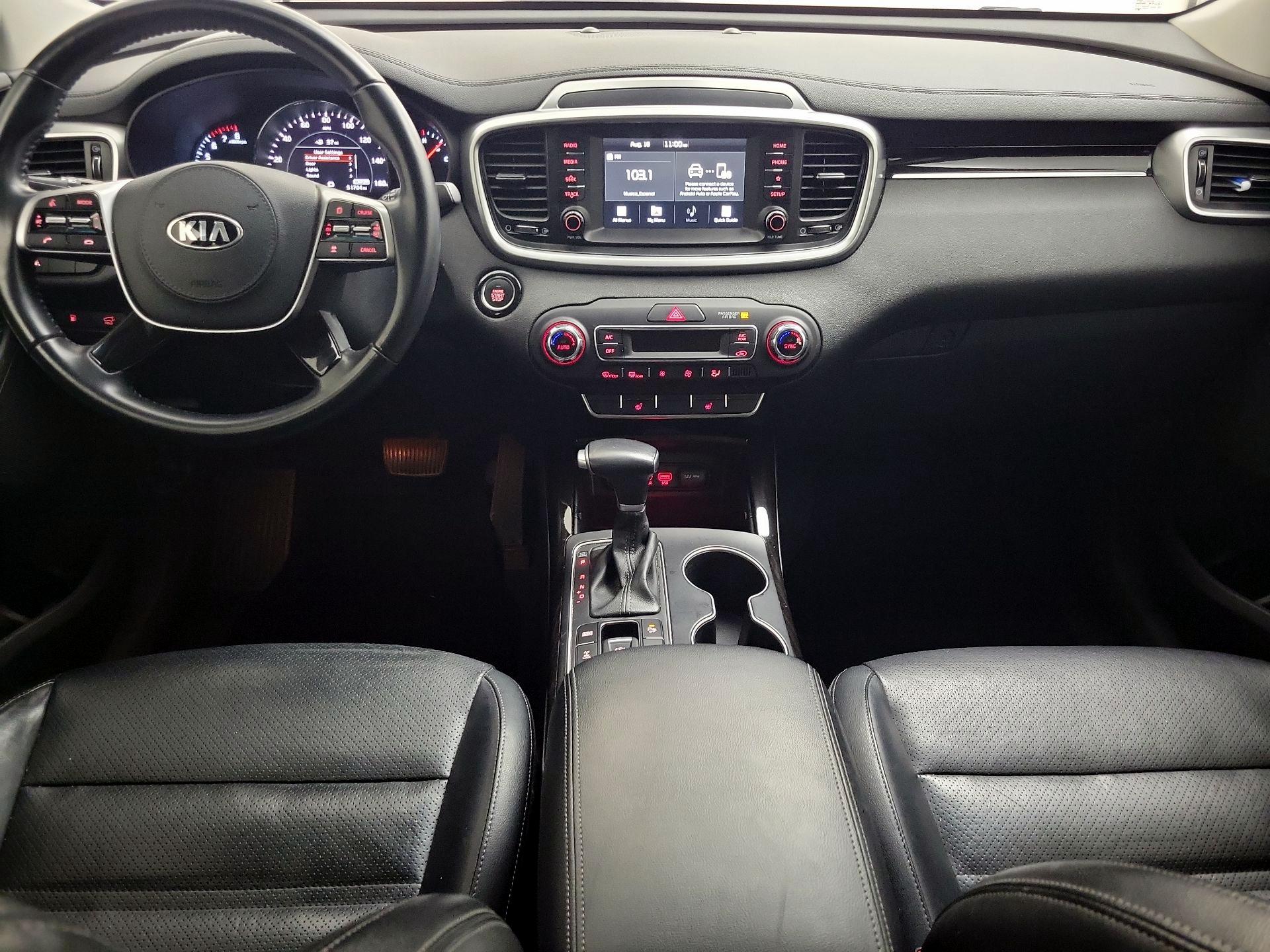 Thumbnail: 2020 Kia Sorento - 9