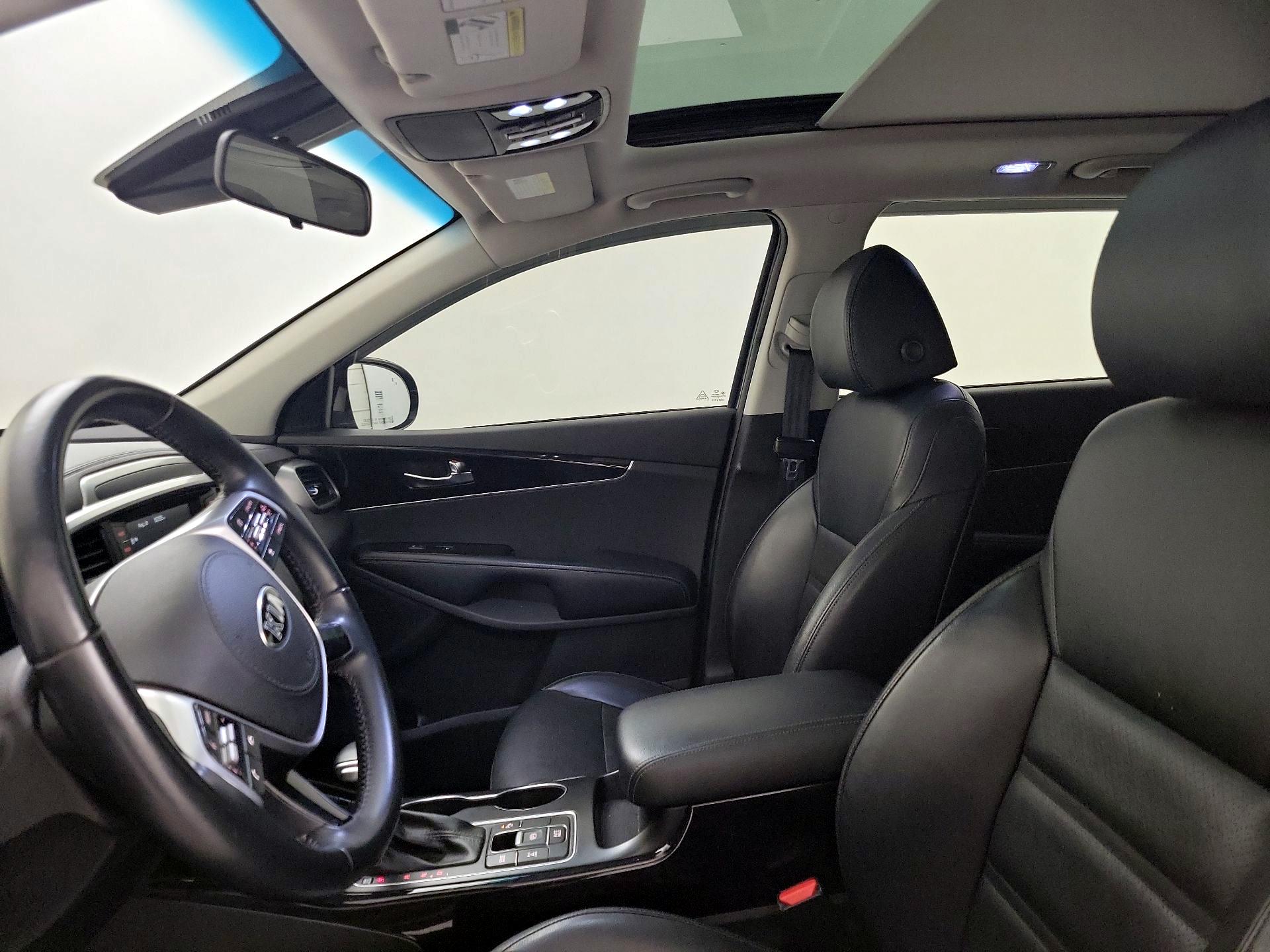 Thumbnail: 2020 Kia Sorento - 19