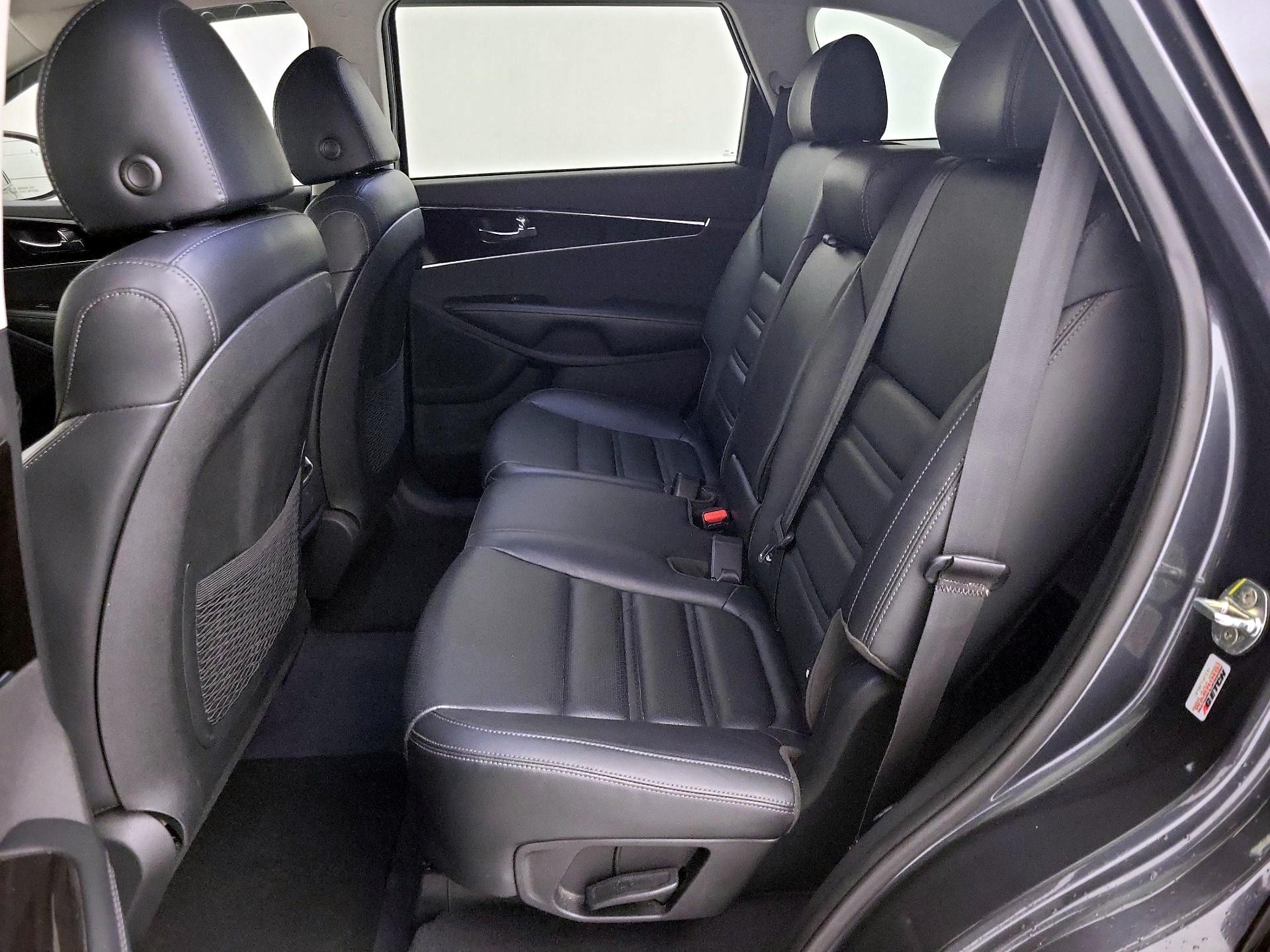 Thumbnail: 2020 Kia Sorento - 20