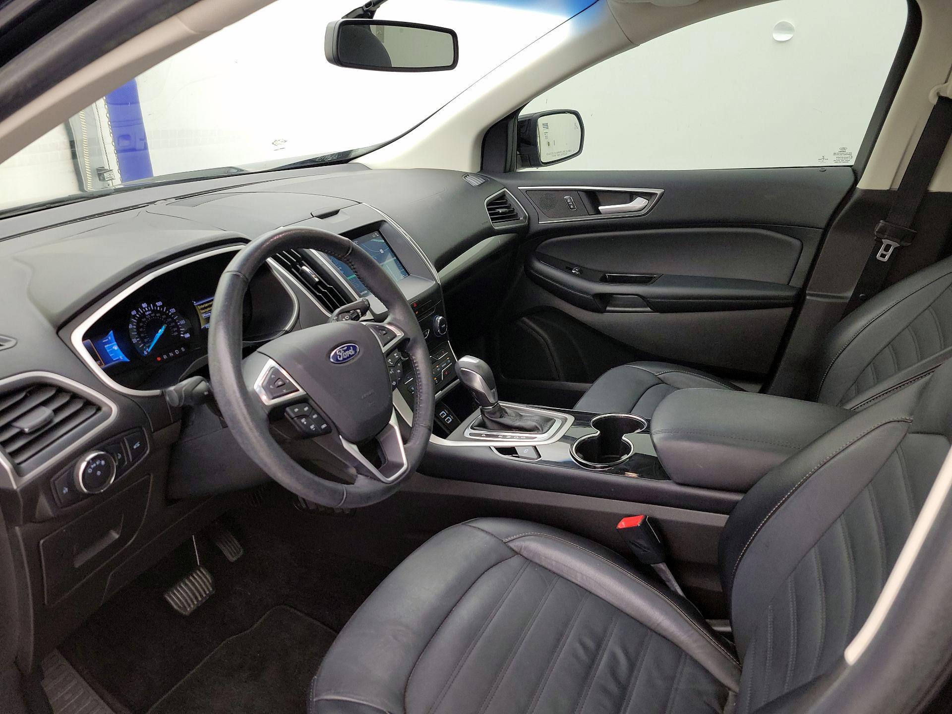 Thumbnail: 2017 Ford Edge - 11