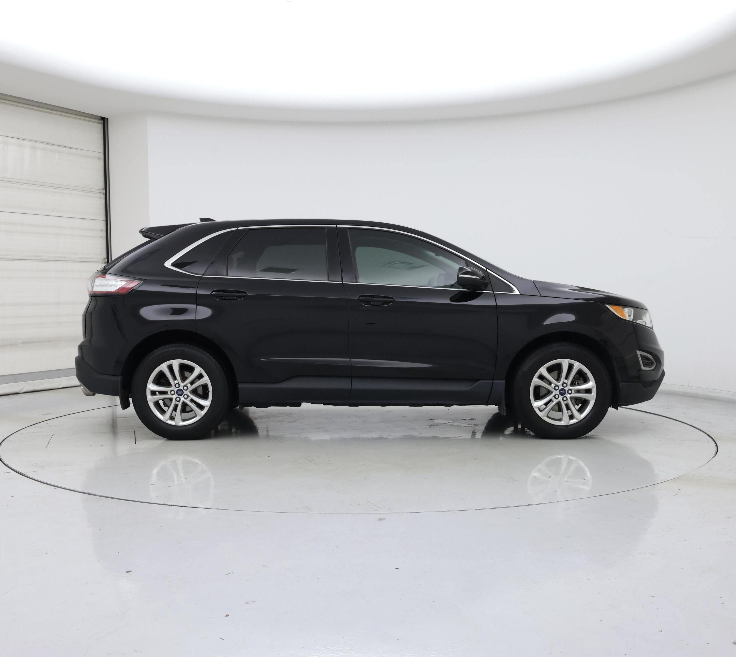 Thumbnail: 2017 Ford Edge - 7