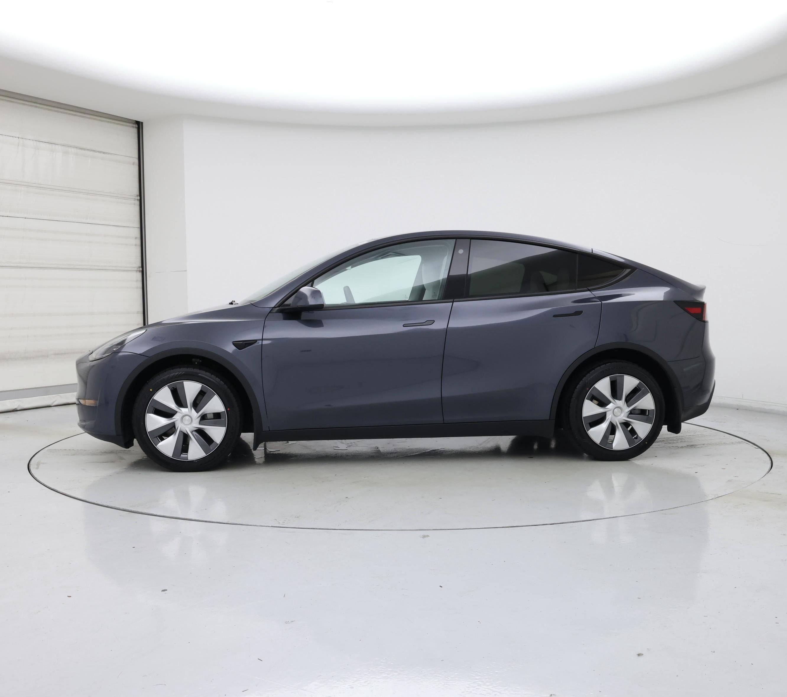 Thumbnail: 2023 Tesla Model Y - 3