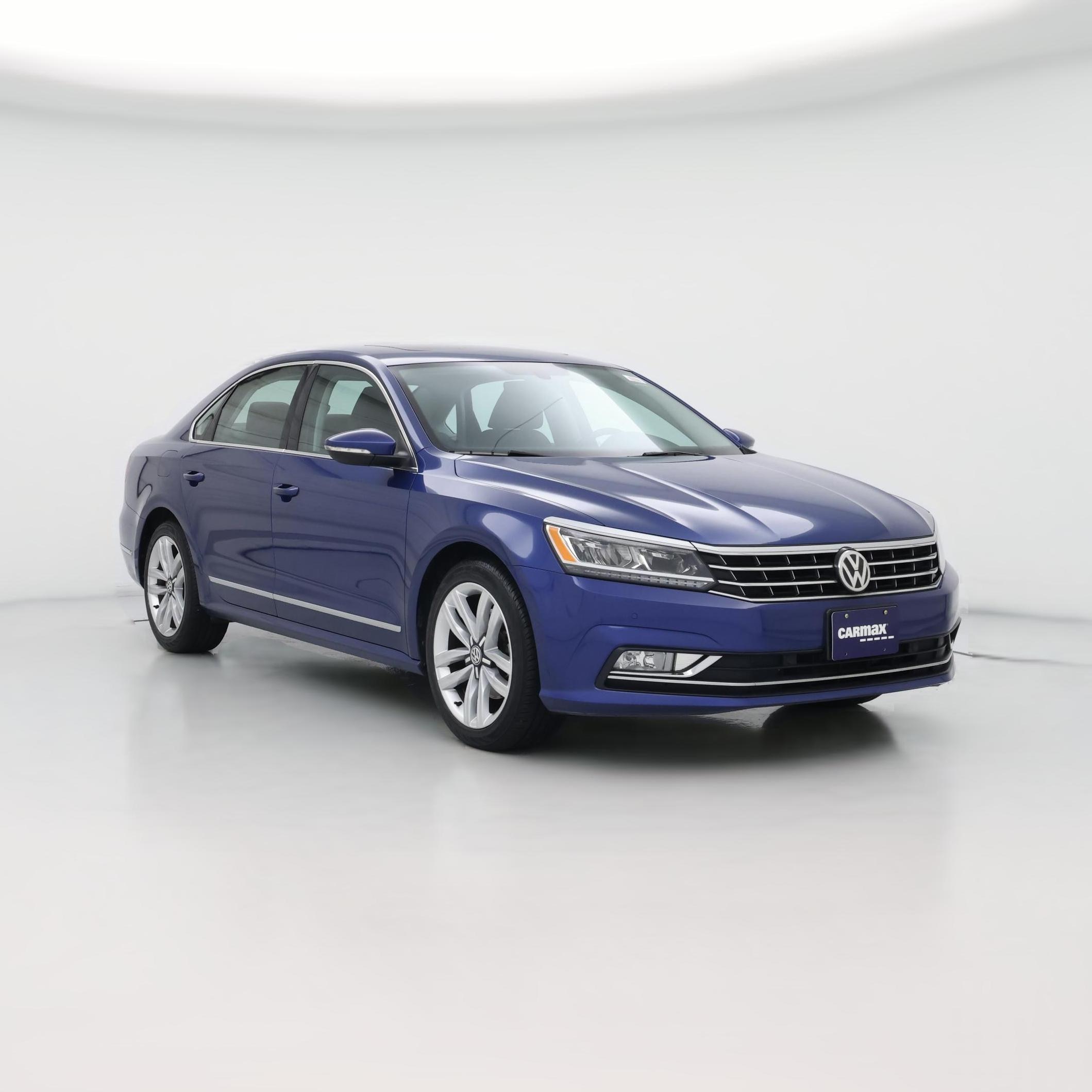 Thumbnail: 2017 Volkswagen Passat - 1