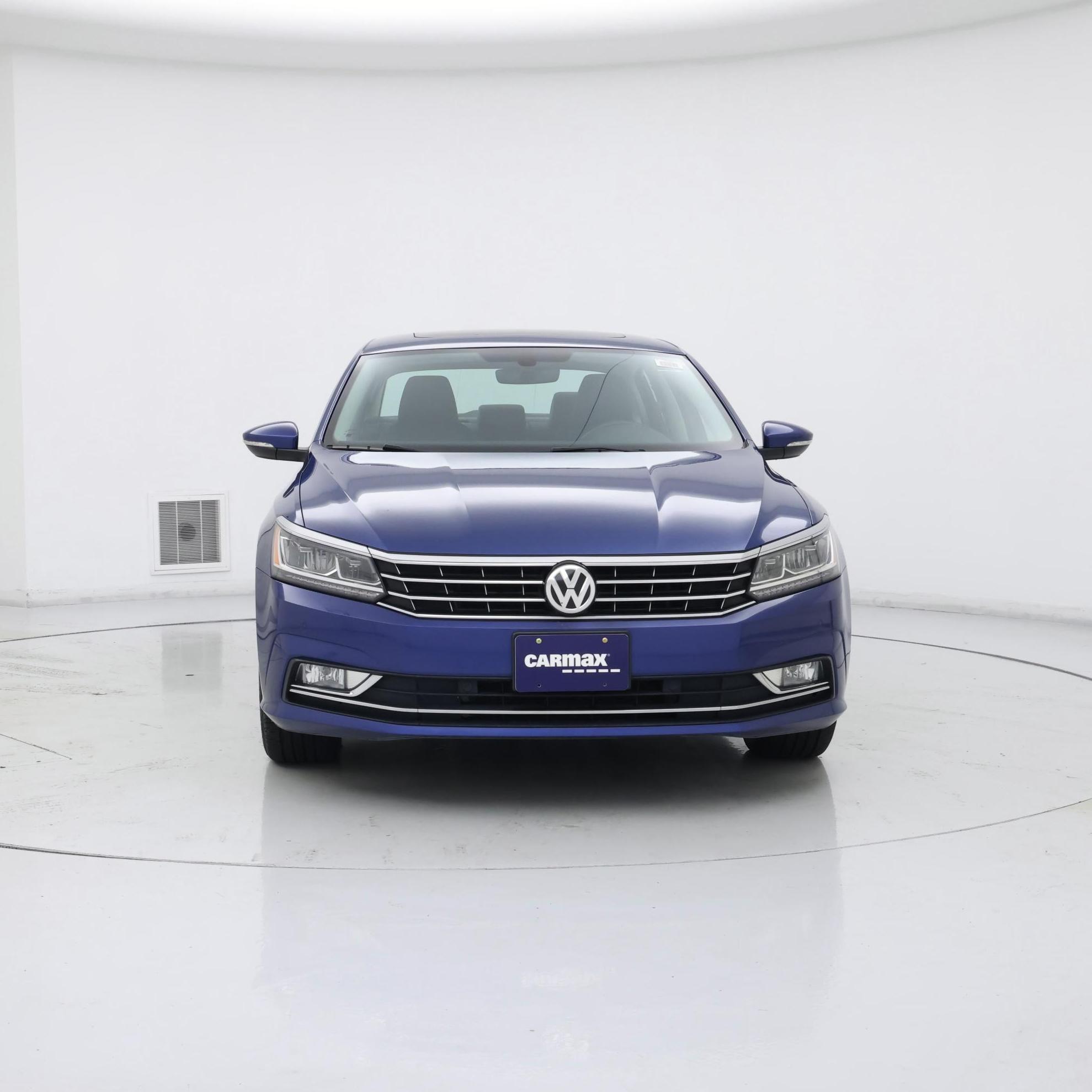 Thumbnail: 2017 Volkswagen Passat - 5