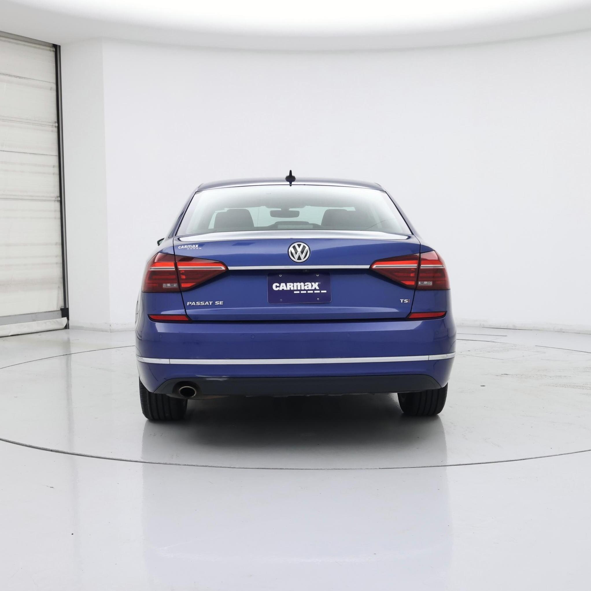 Thumbnail: 2017 Volkswagen Passat - 6