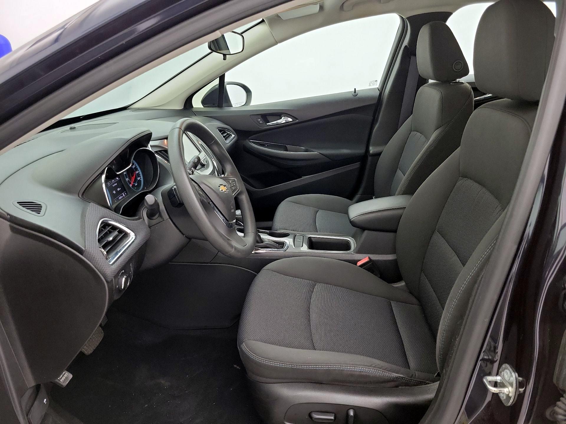 Thumbnail: 2016 Chevrolet Cruze - 11