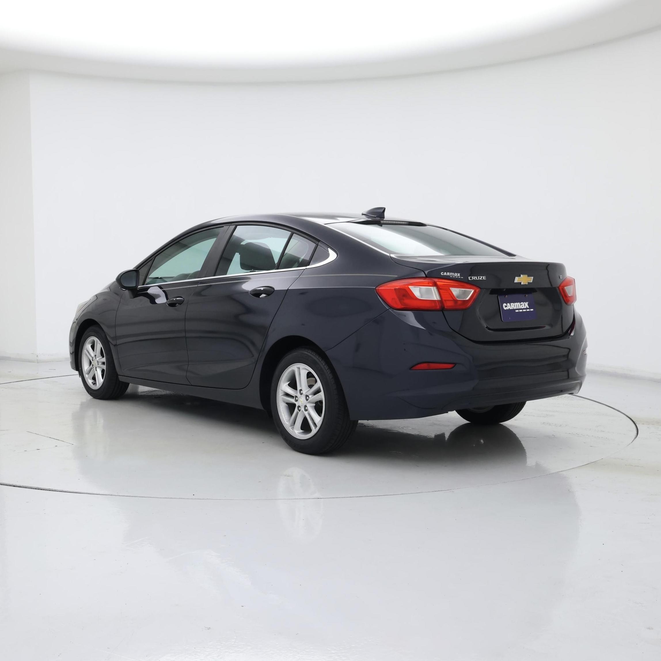 Thumbnail: 2016 Chevrolet Cruze - 2