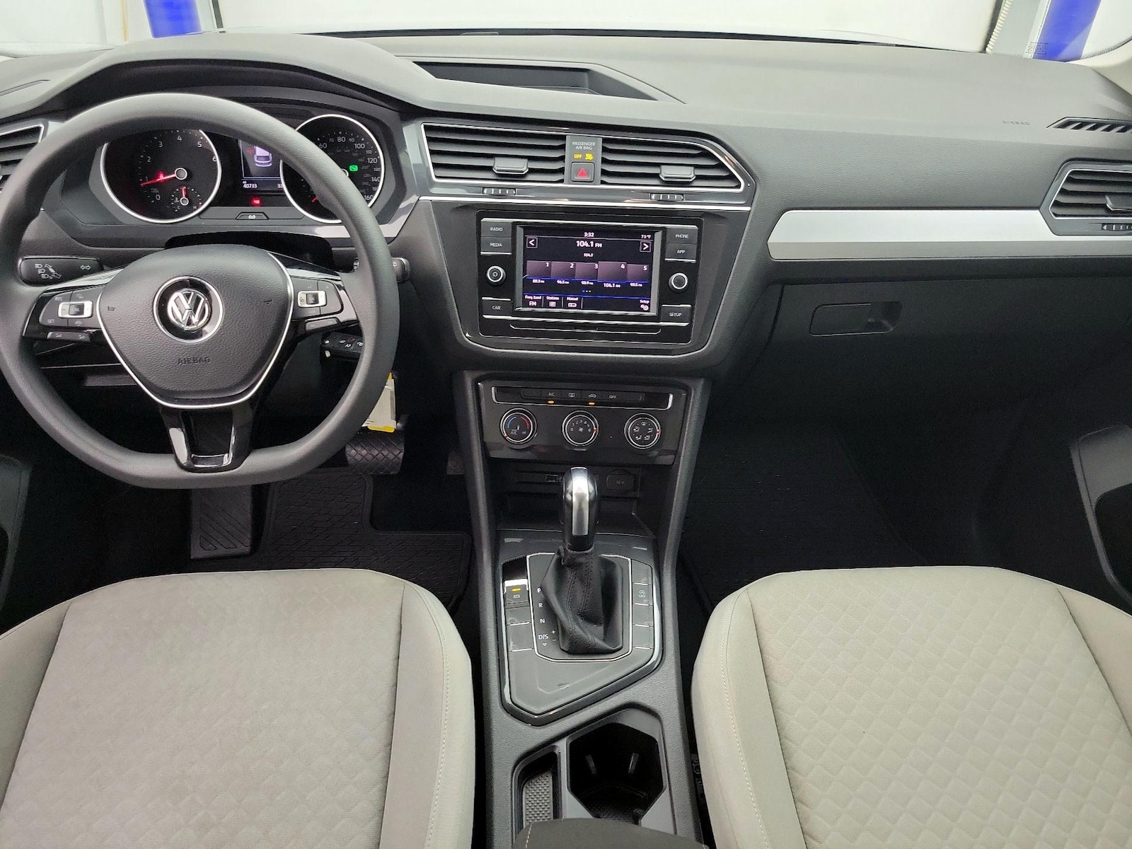 2019 Volkswagen Tiguan S - Photo 10